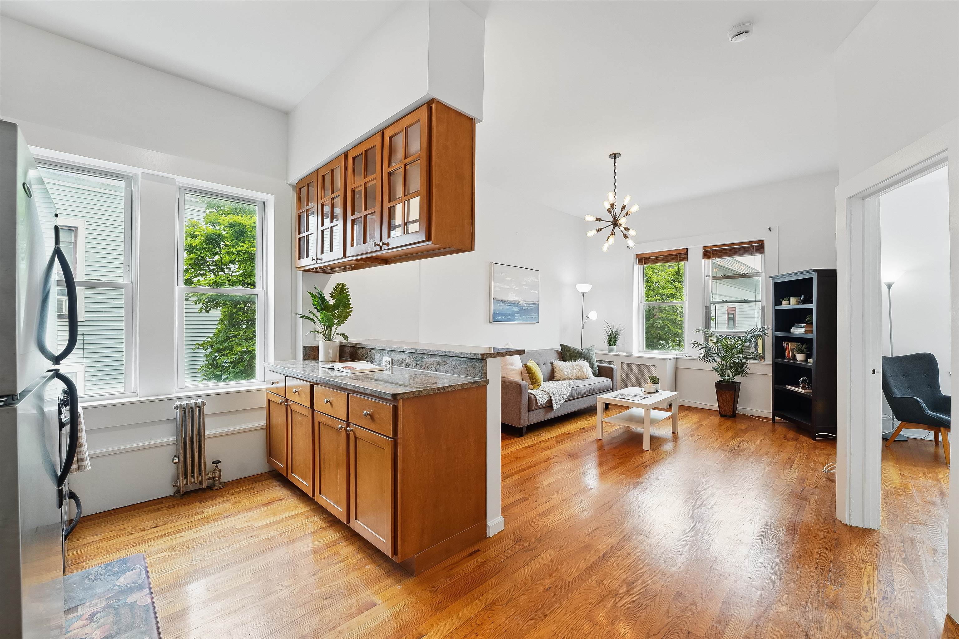 # 250010770 - For Rent in JERSEY CITY - Heights NJ