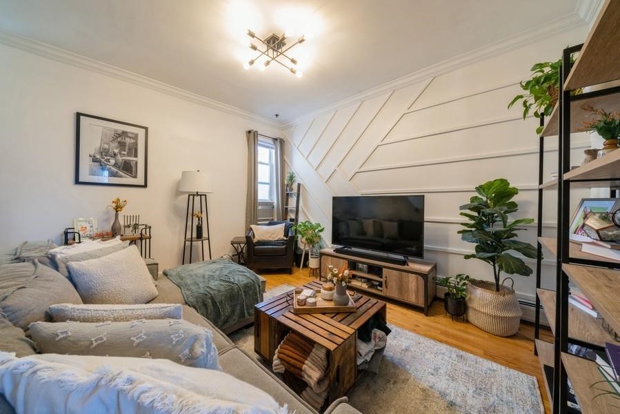 # 250010781 - For Rent in Hoboken NJ