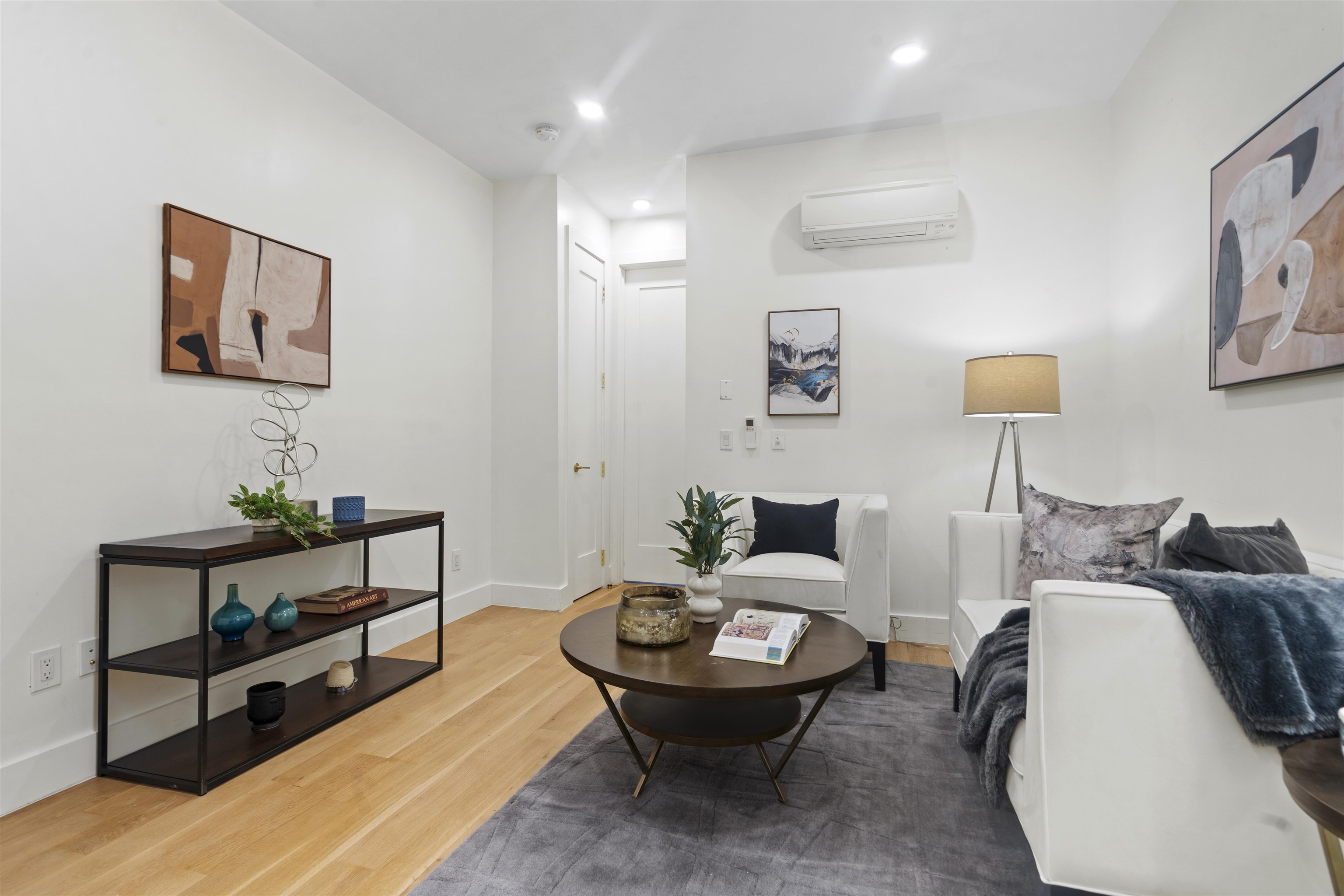 # 250010791 - For Rent in JERSEY CITY - Heights NJ