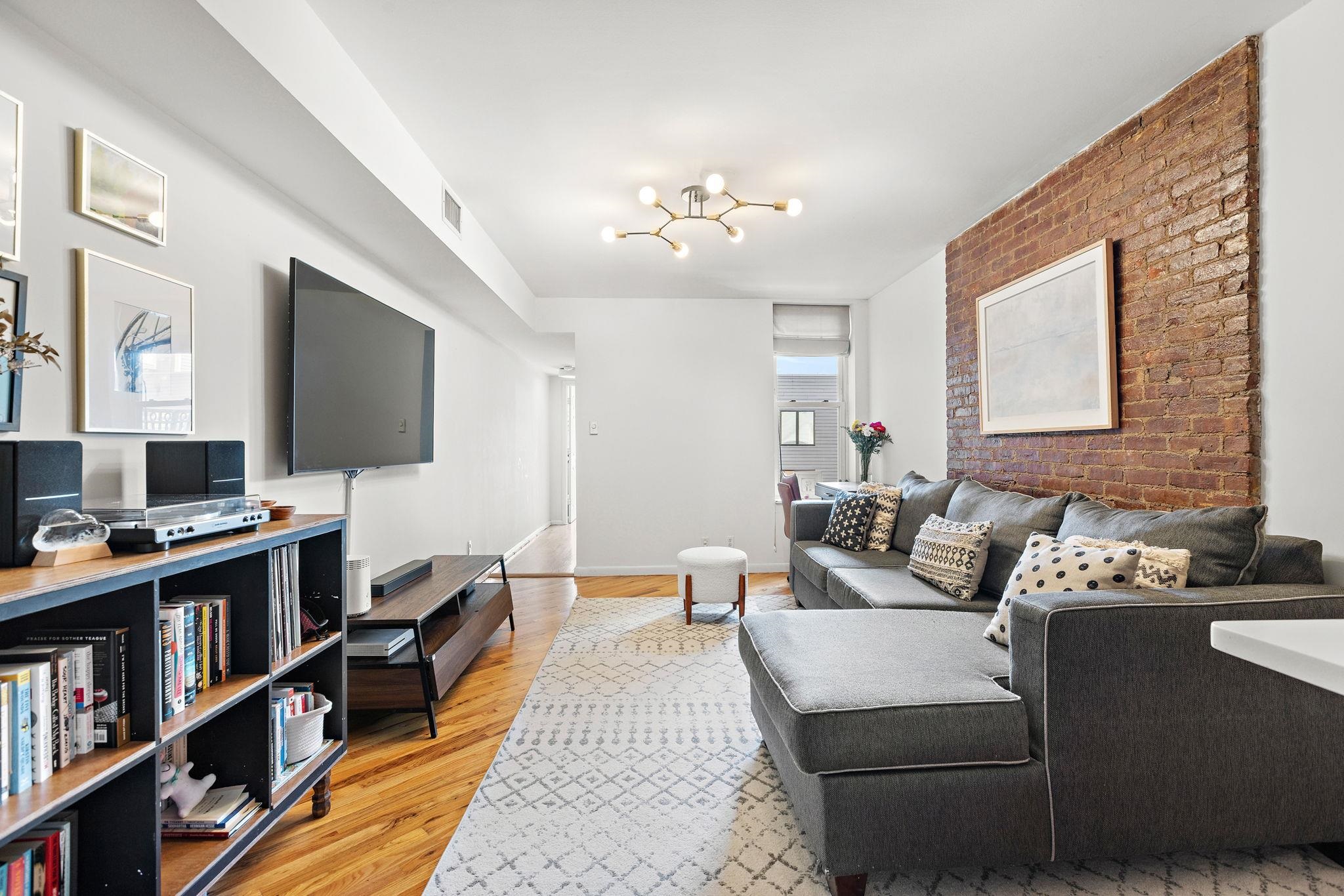 # 250010815 - For Rent in Hoboken NJ