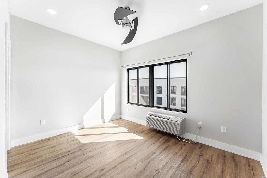# 250010831 - For Rent in Bayonne NJ