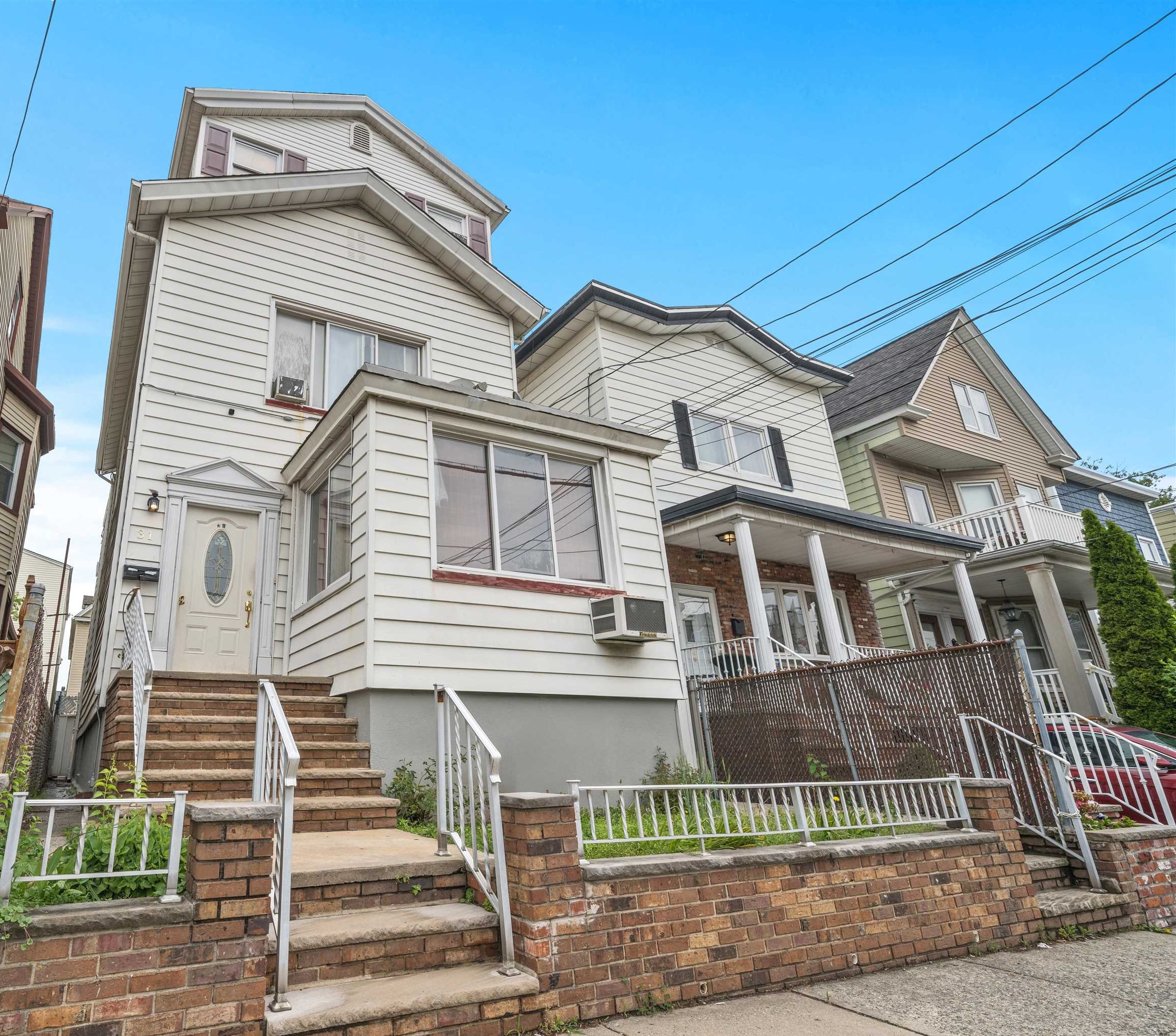 # 250010842 - For Rent in Bayonne NJ