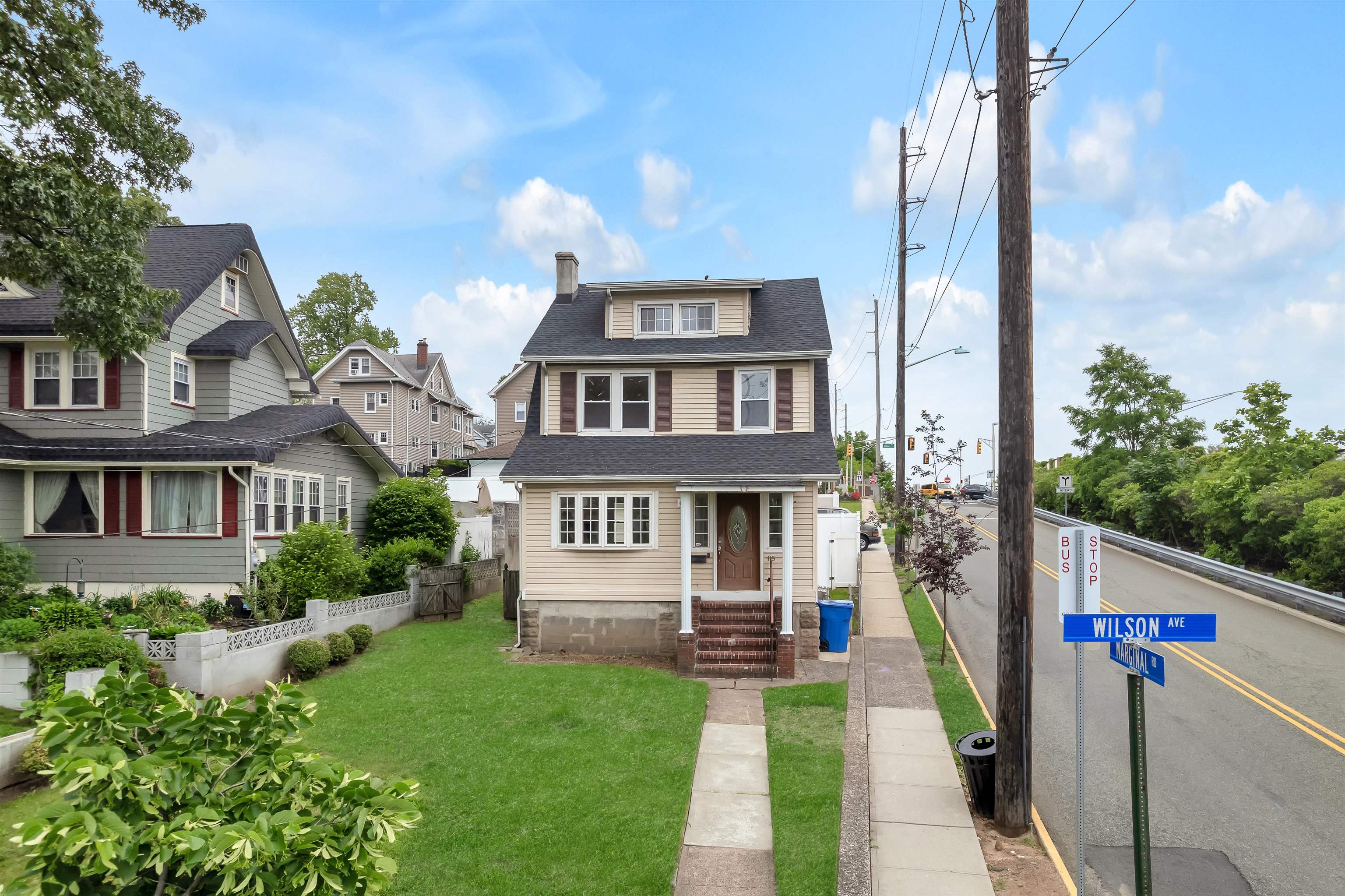 # 250010846 - For Rent in Rutherford NJ