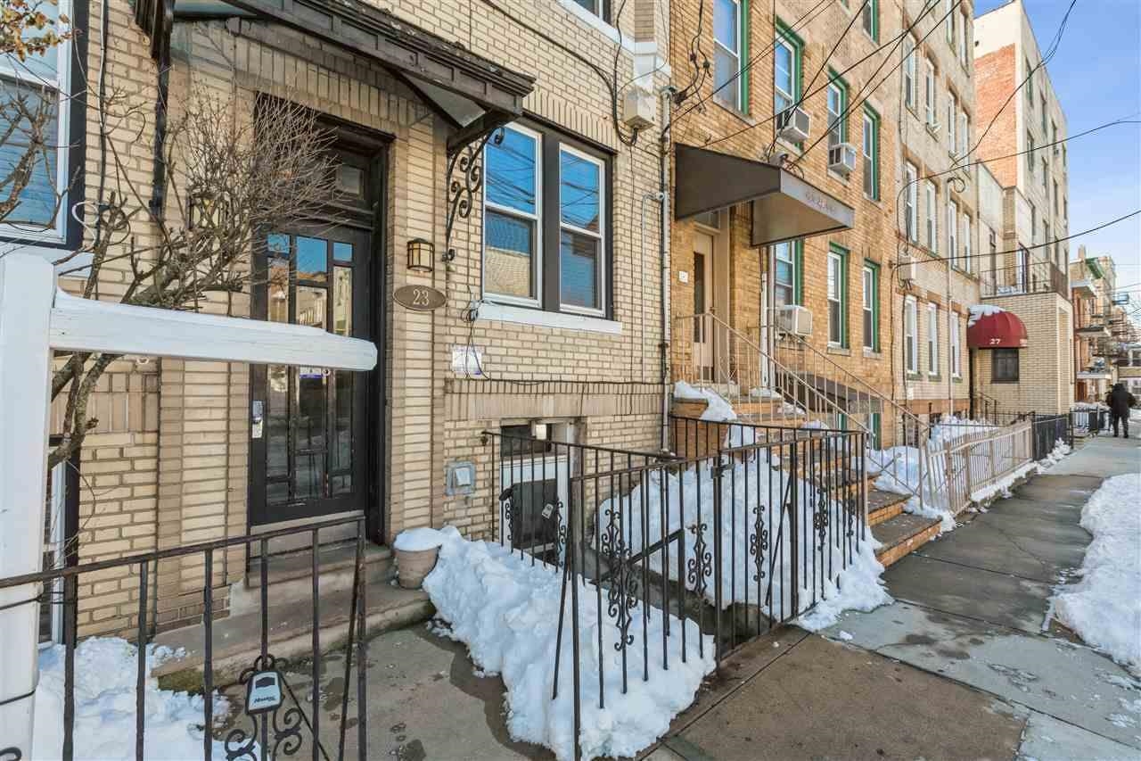 # 250010847 - For Rent in West New York NJ