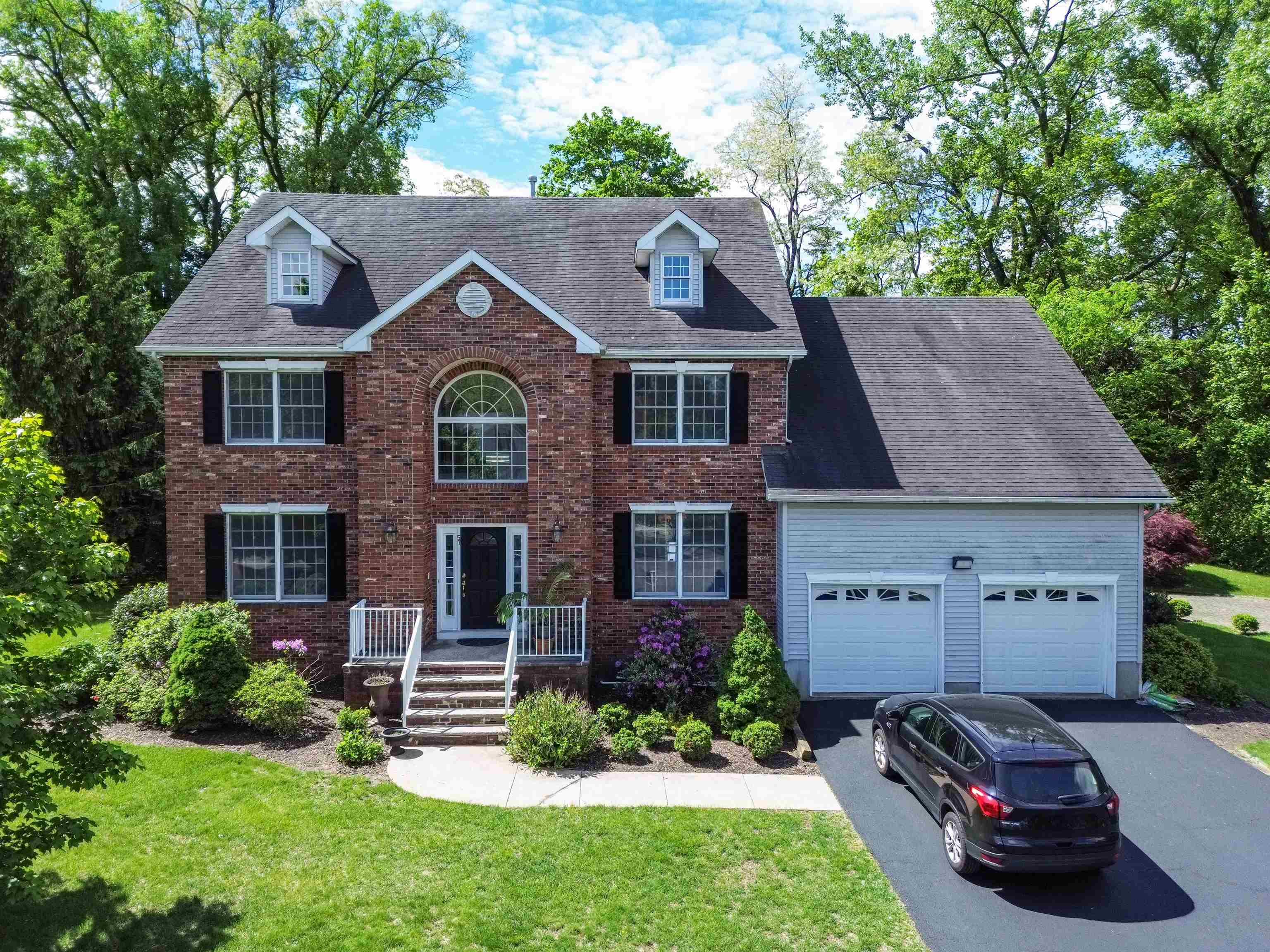 # 250010889 - For Rent in West Orange NJ