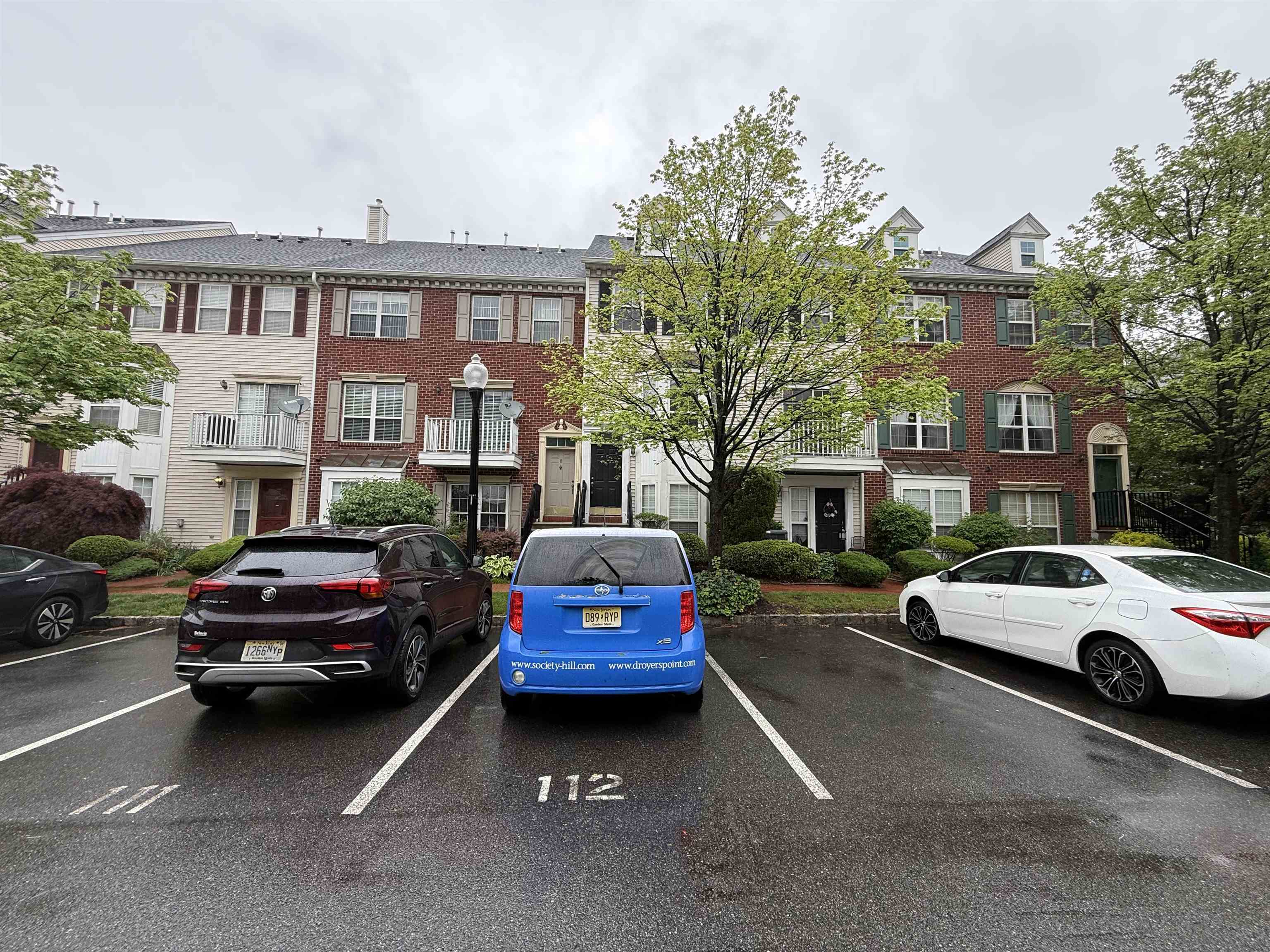# 250010912 - For Rent in JERSEY CITY - West Bergen NJ