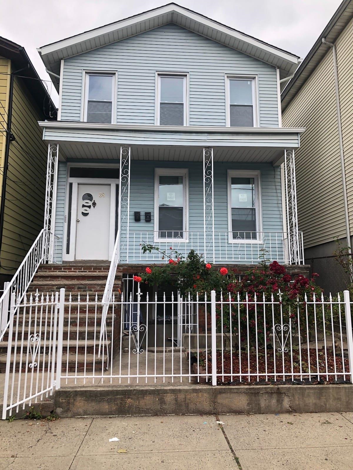 # 250010917 - For Rent in JERSEY CITY - Journal Square NJ