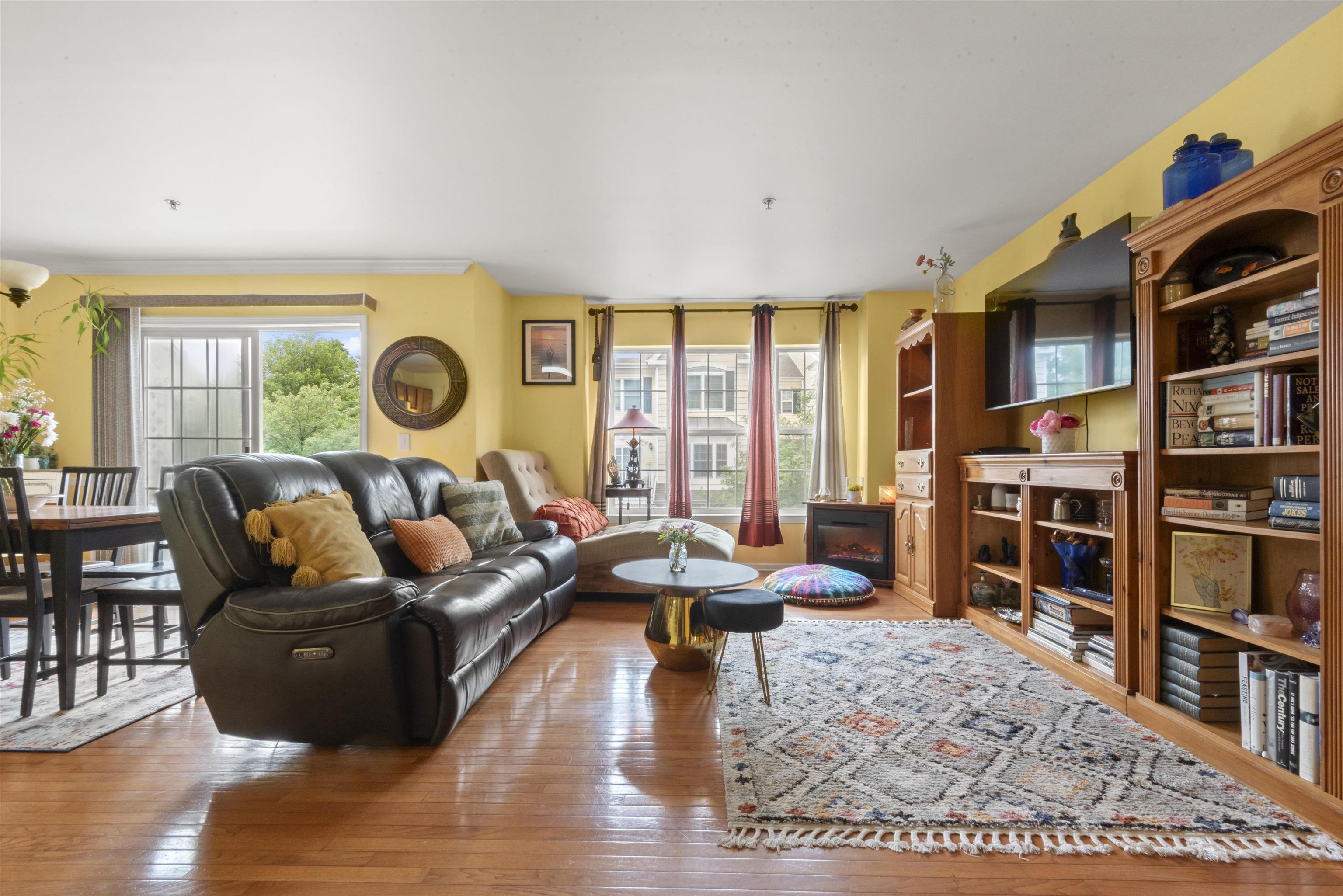# 250010927 - For Rent in Bayonne NJ