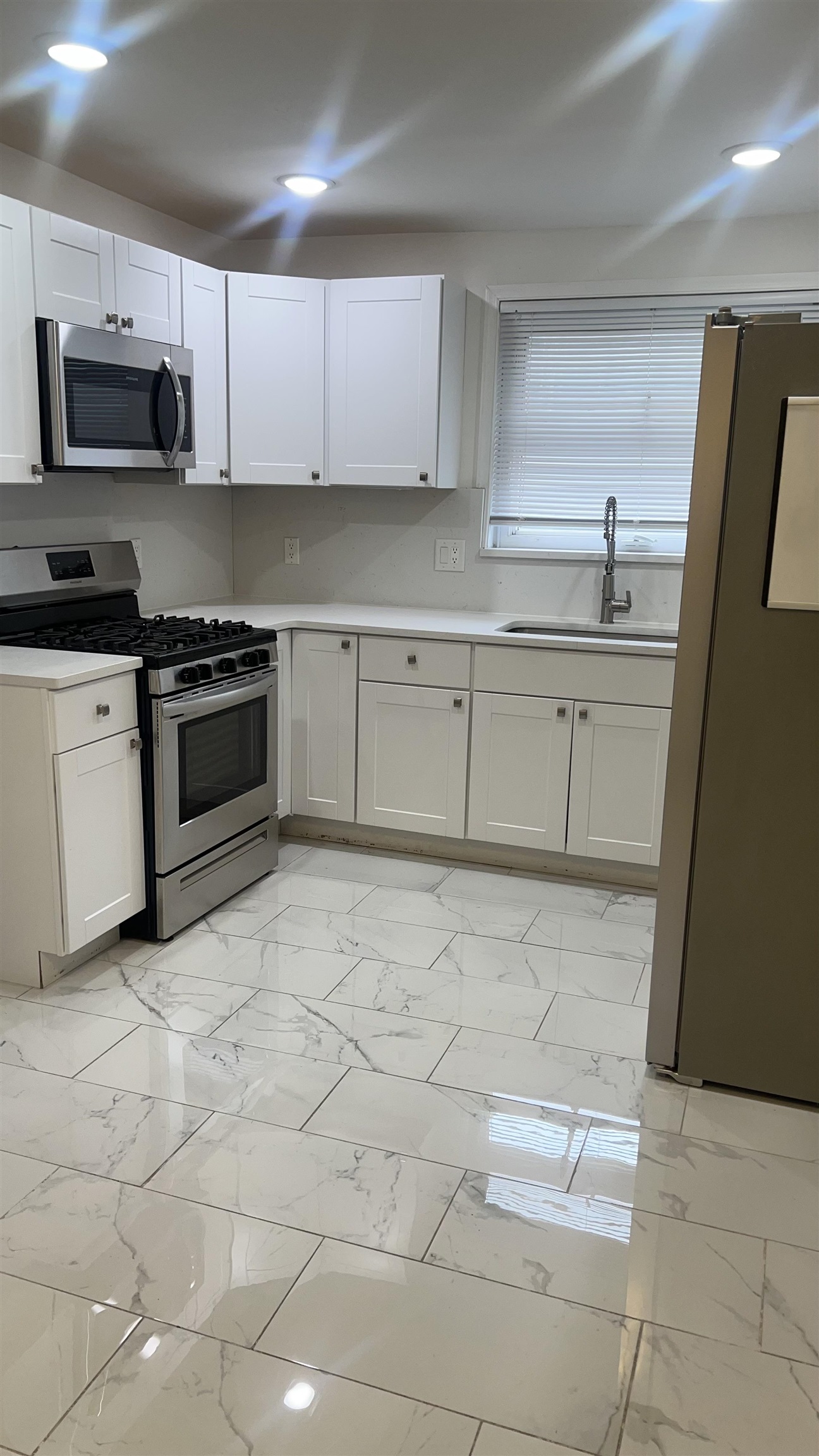 # 250010939 - For Rent in Bayonne NJ
