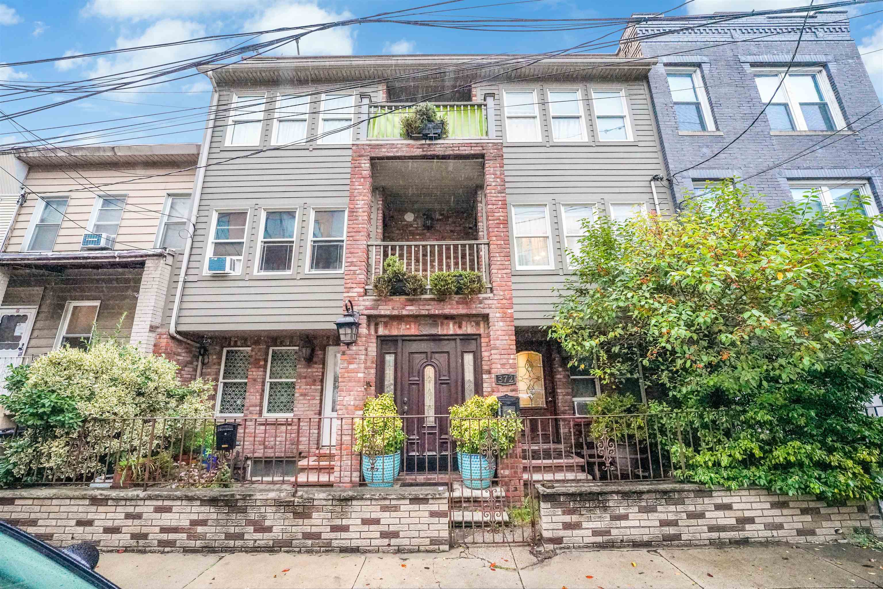 # 250010968 - For Rent in JERSEY CITY - Downtown NJ