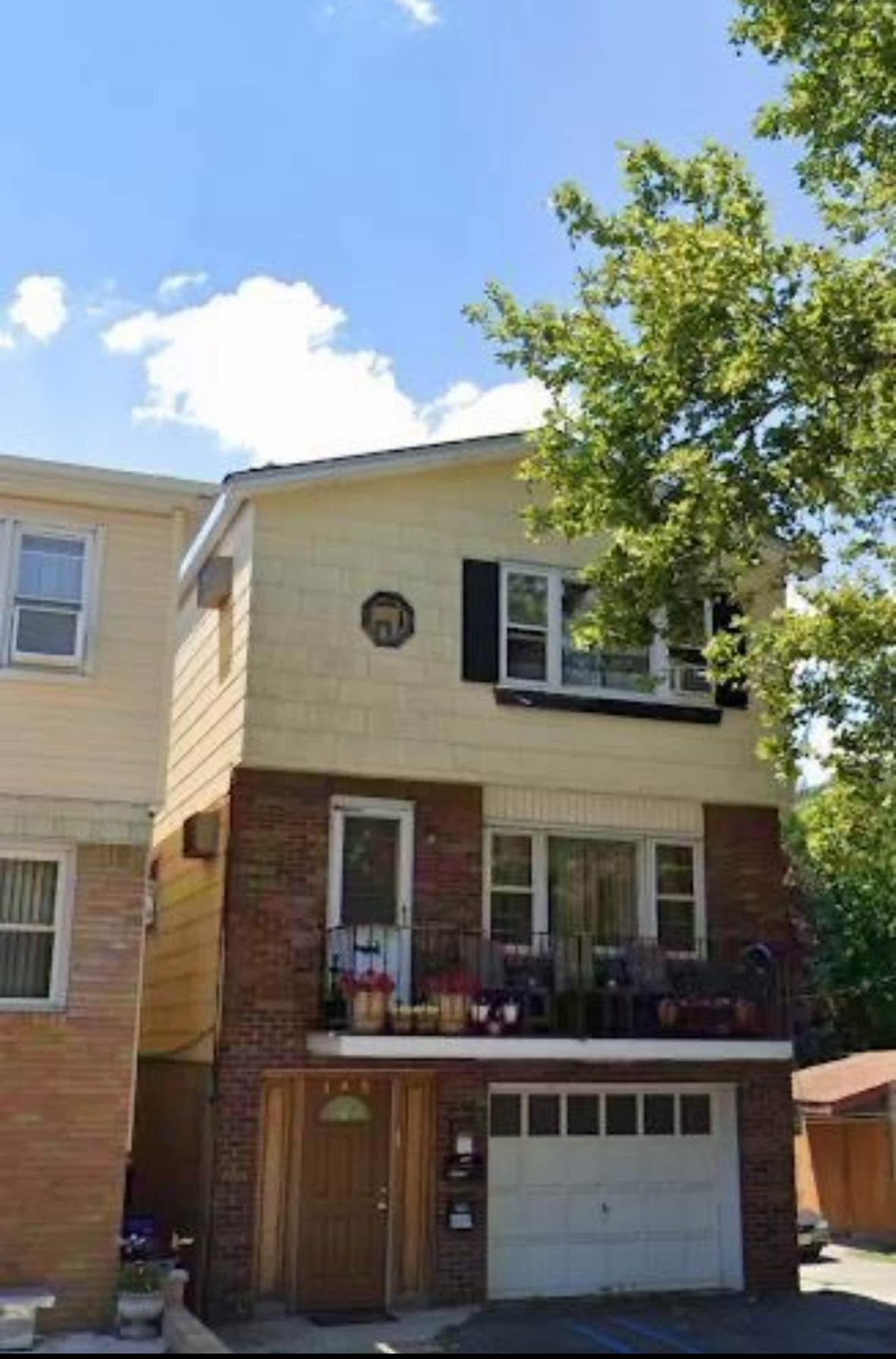 # 250010976 - For Rent in JERSEY CITY - Greenville NJ