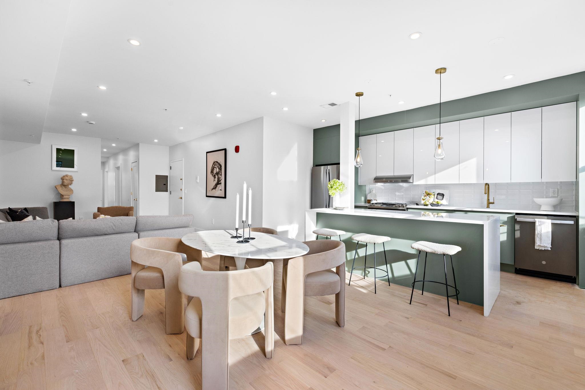 # 250011005 - For Rent in JERSEY CITY - Downtown NJ