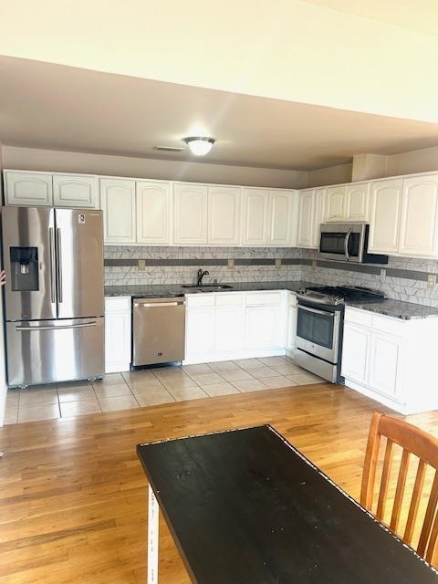 # 250011057 - For Rent in JERSEY CITY - Heights NJ