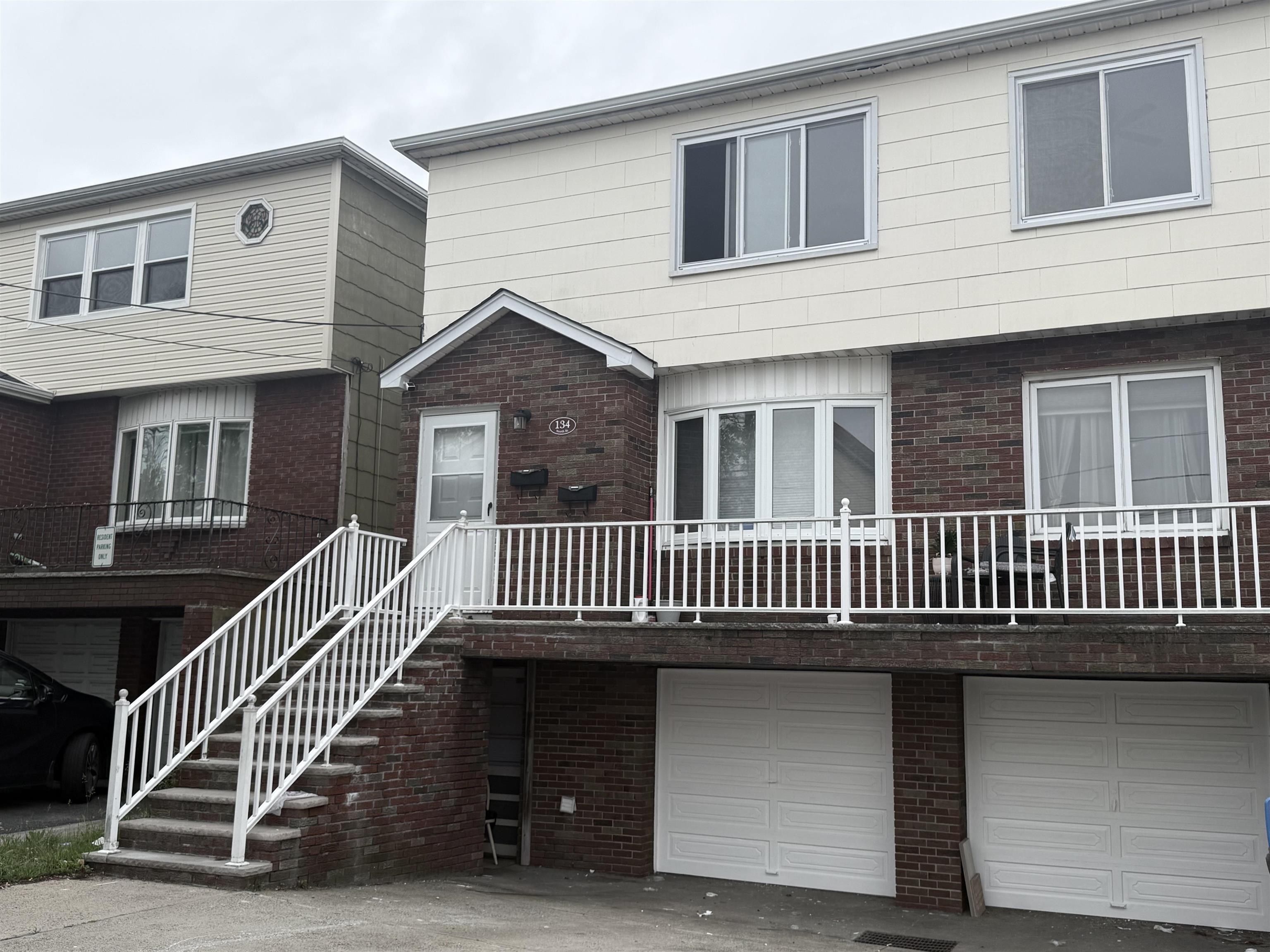 # 250011068 - For Rent in Bayonne NJ