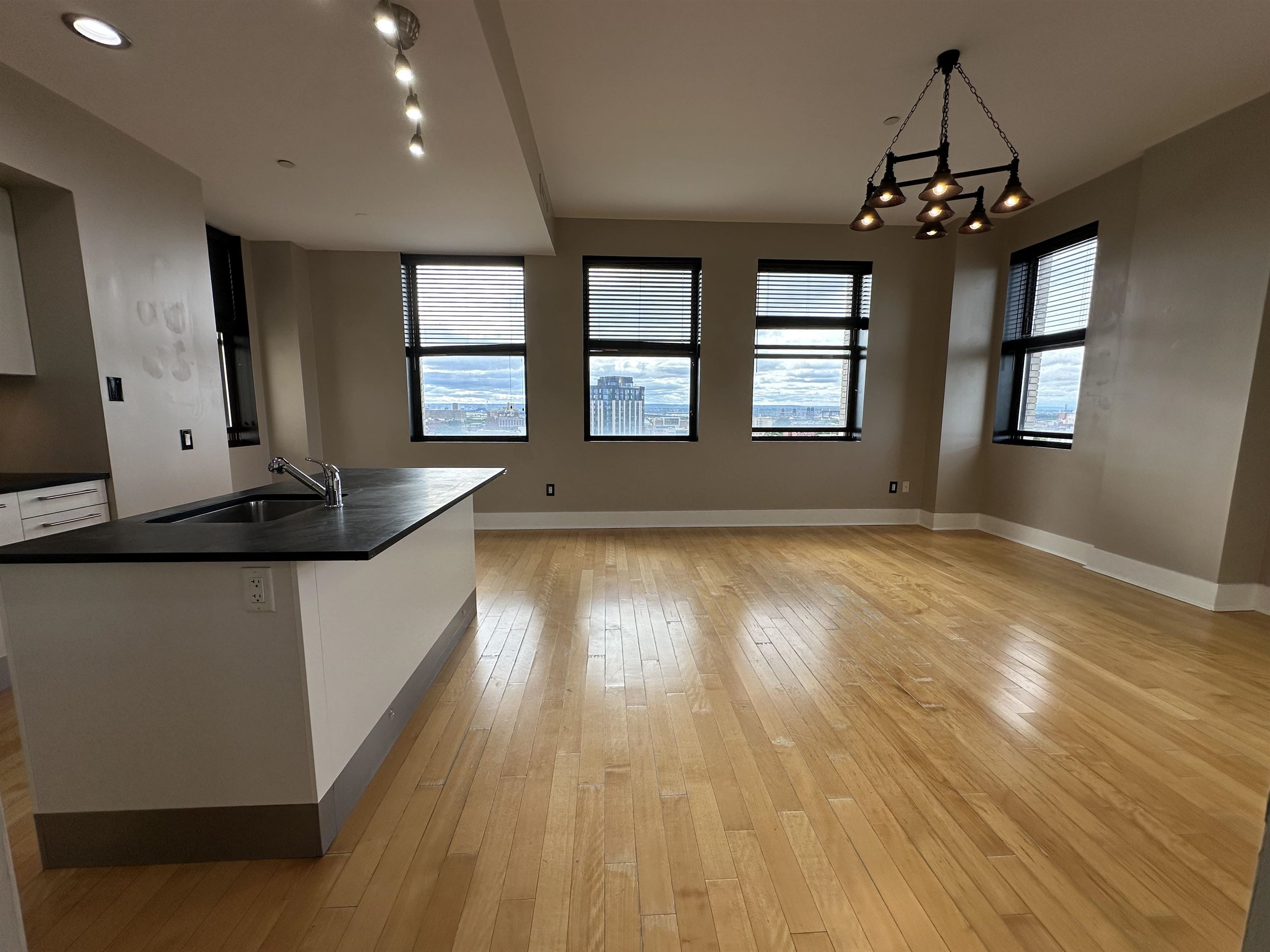 # 250011093 - For Rent in JERSEY CITY - Journal Square NJ