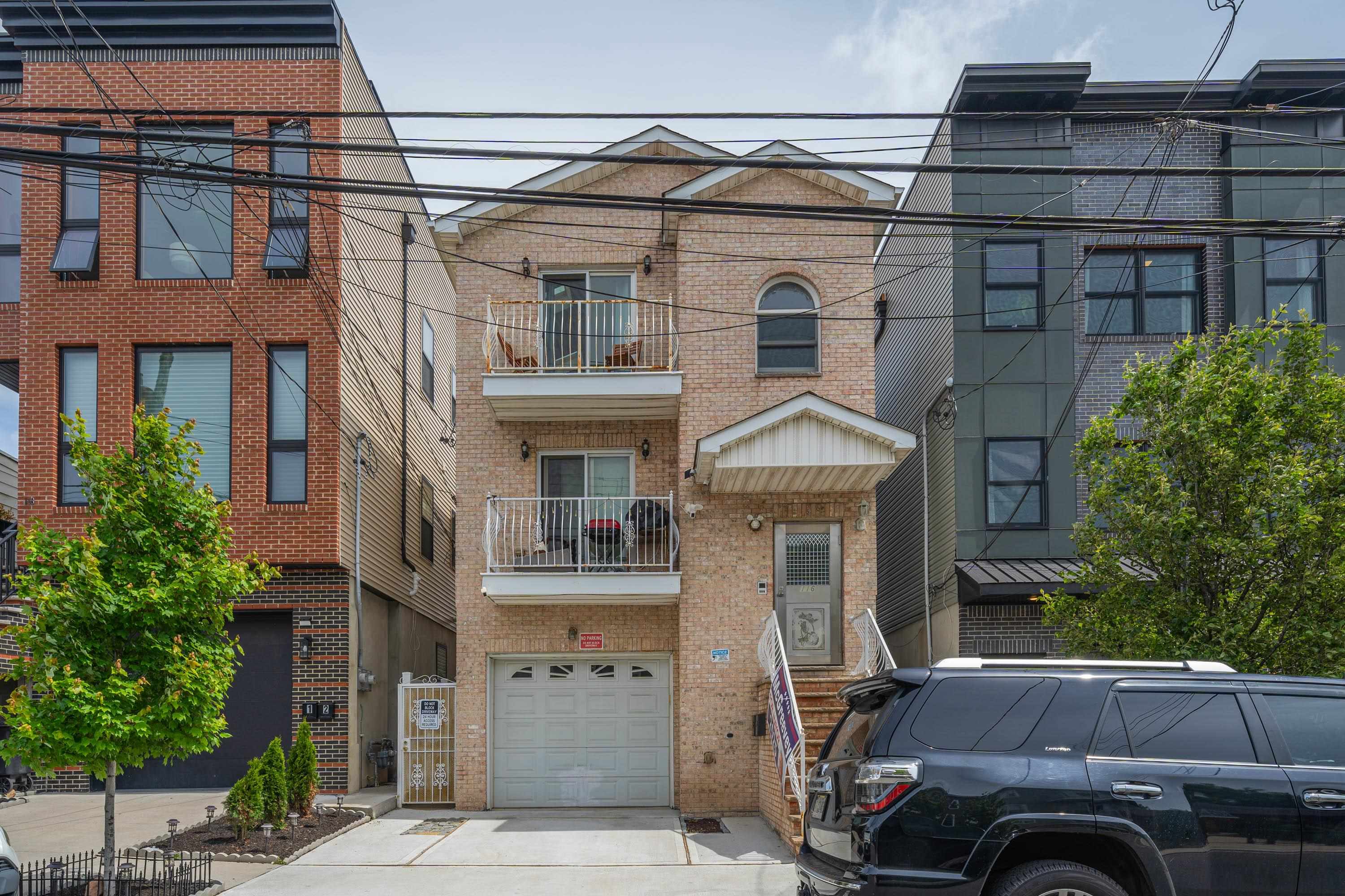 # 250011094 - For Rent in JERSEY CITY - Heights NJ