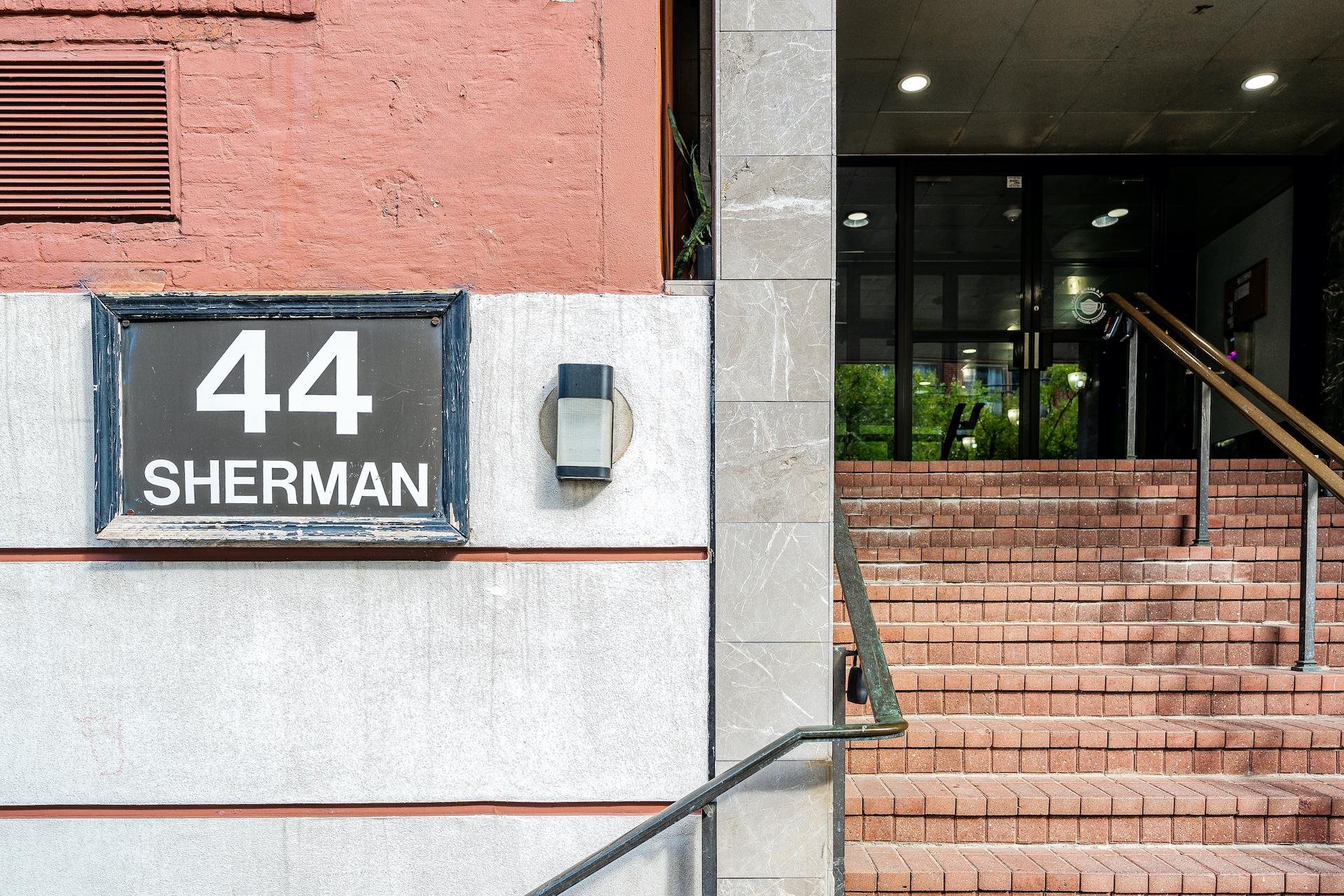 # 250011134 - For Rent in JERSEY CITY - Heights NJ