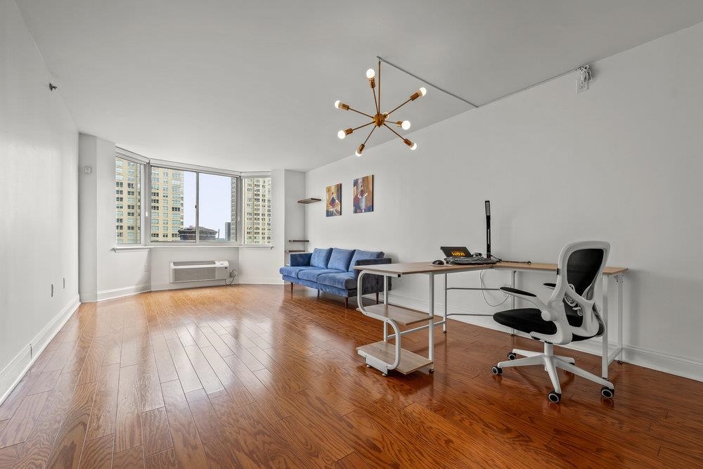 # 250011175 - For Rent in JERSEY CITY - Downtown NJ