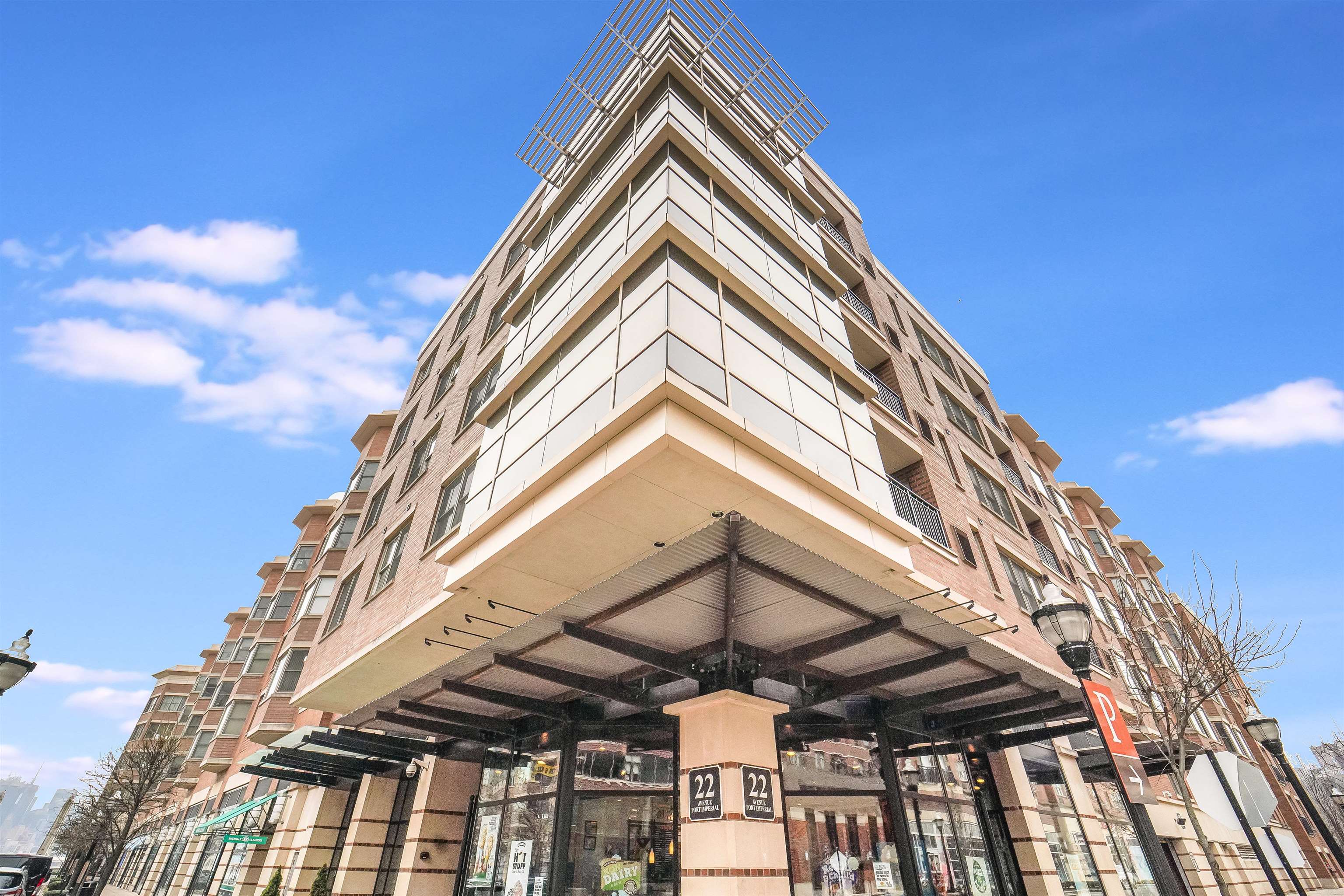 # 250011187 - For Rent in West New York NJ
