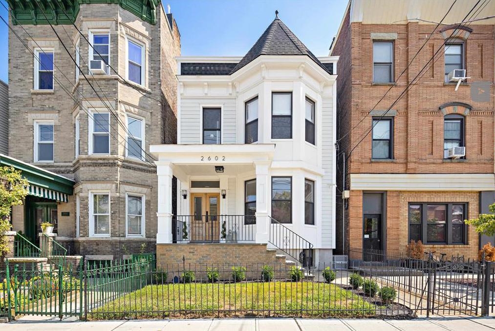 # 250011236 - For Rent in Weehawken NJ