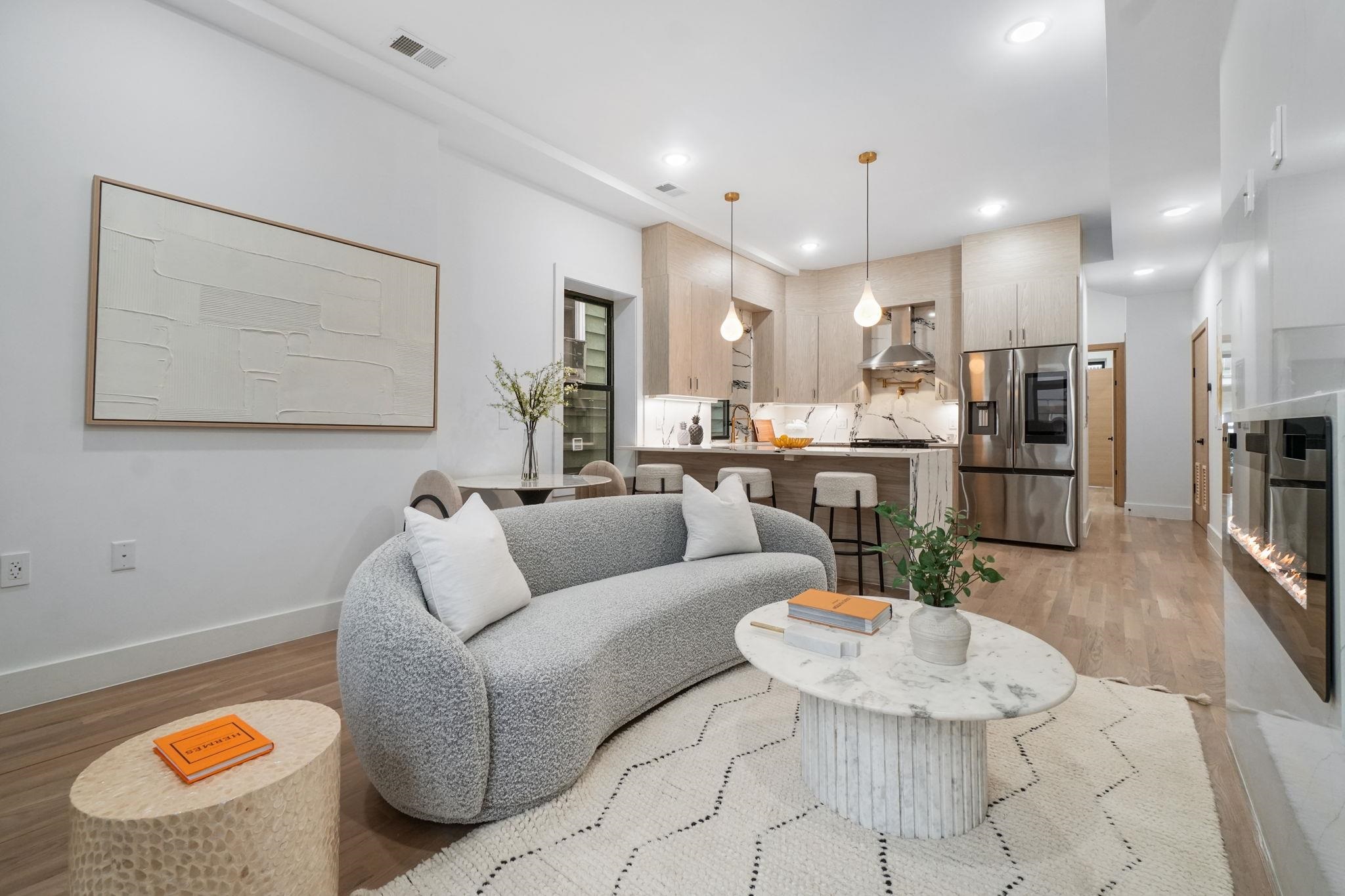 # 250011246 - For Rent in JERSEY CITY - West Bergen NJ