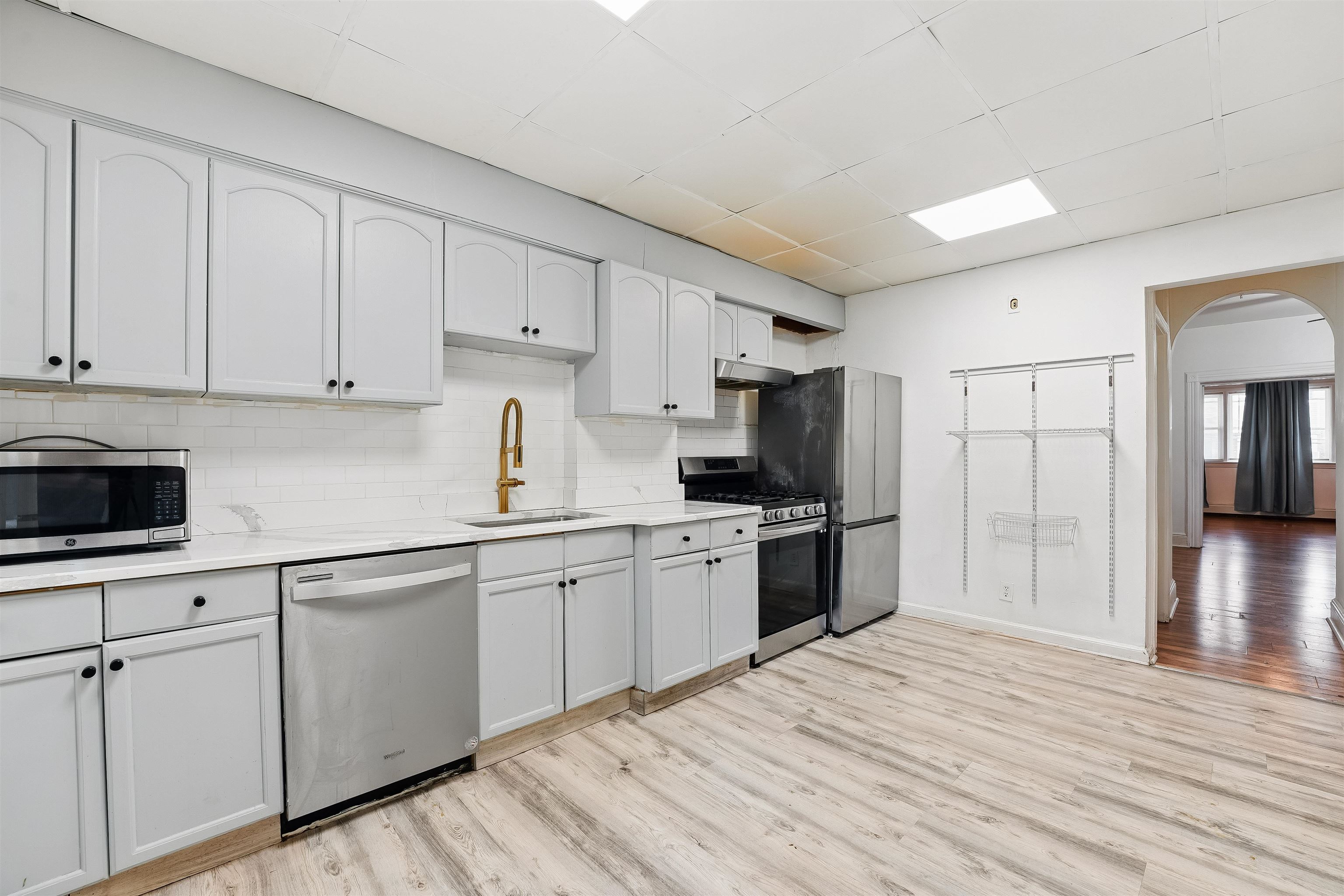 # 250011255 - For Rent in Bayonne NJ
