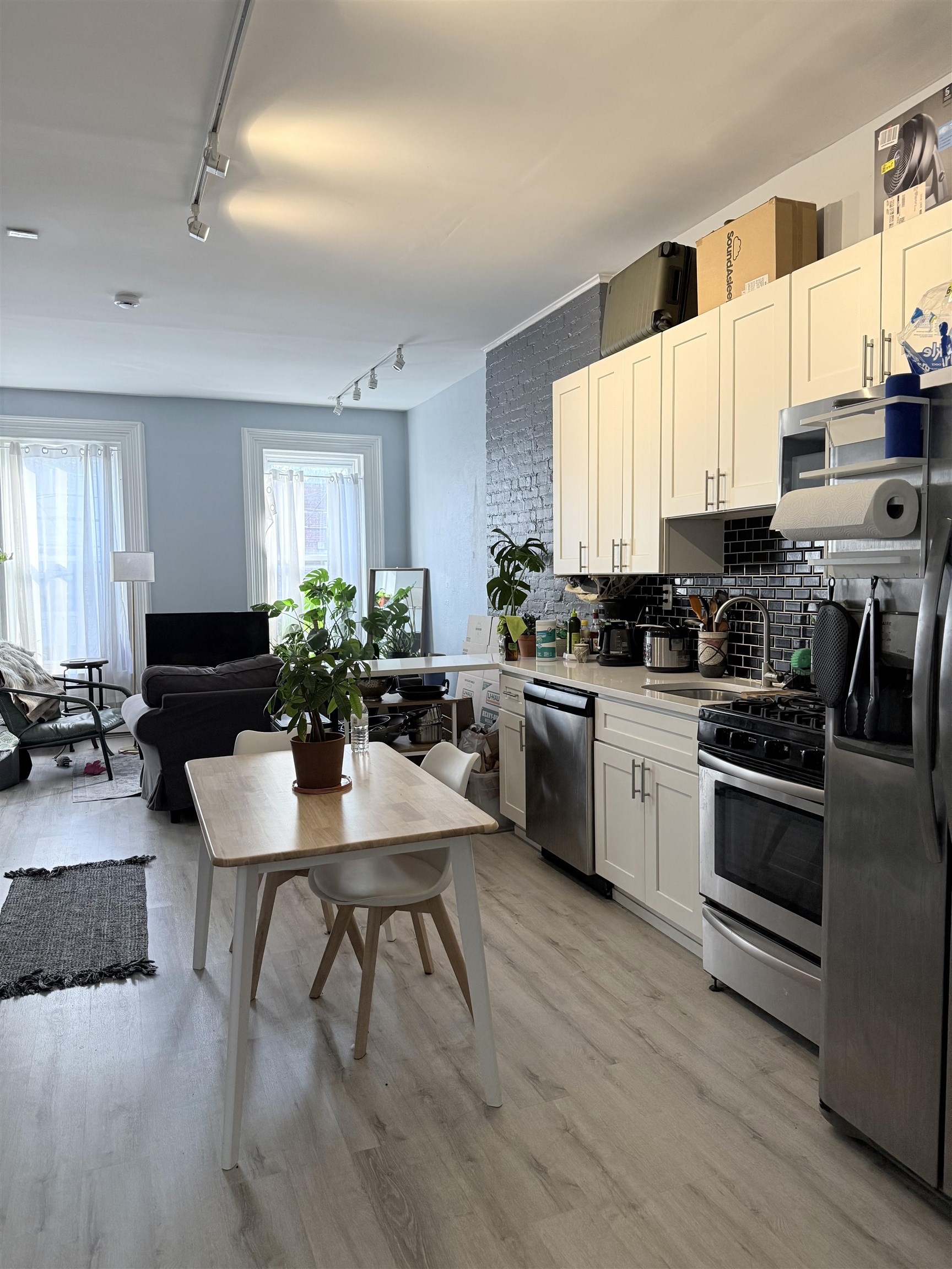 # 250011256 - For Rent in JERSEY CITY - Bergen-Lafayett NJ