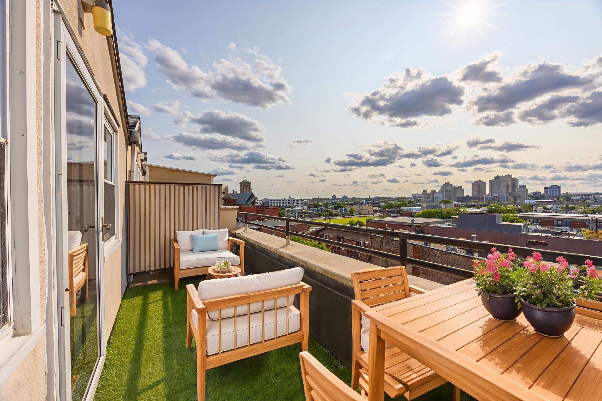 # 250011271 - For Rent in JERSEY CITY - Downtown NJ