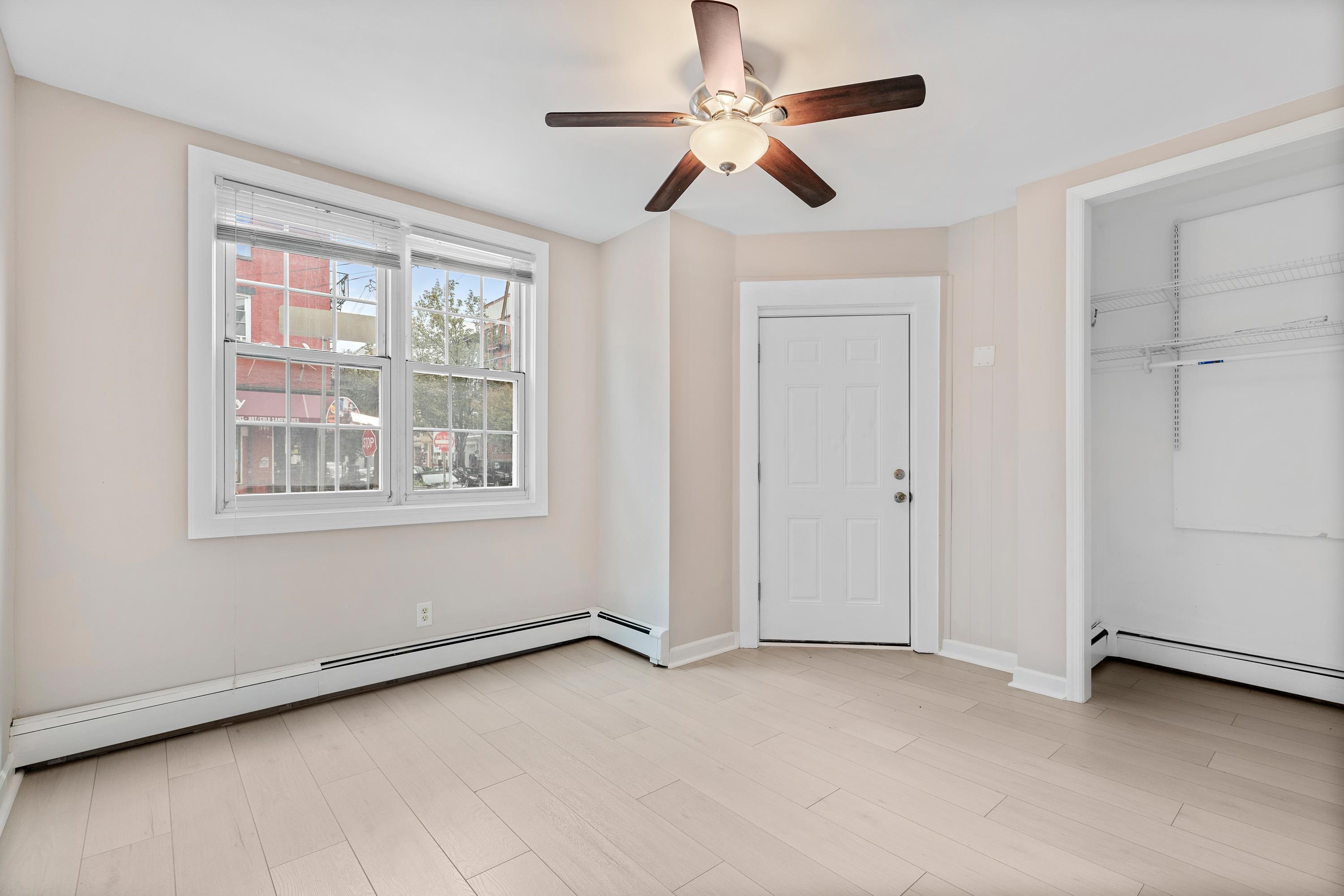 # 250011289 - For Rent in JERSEY CITY - Downtown NJ
