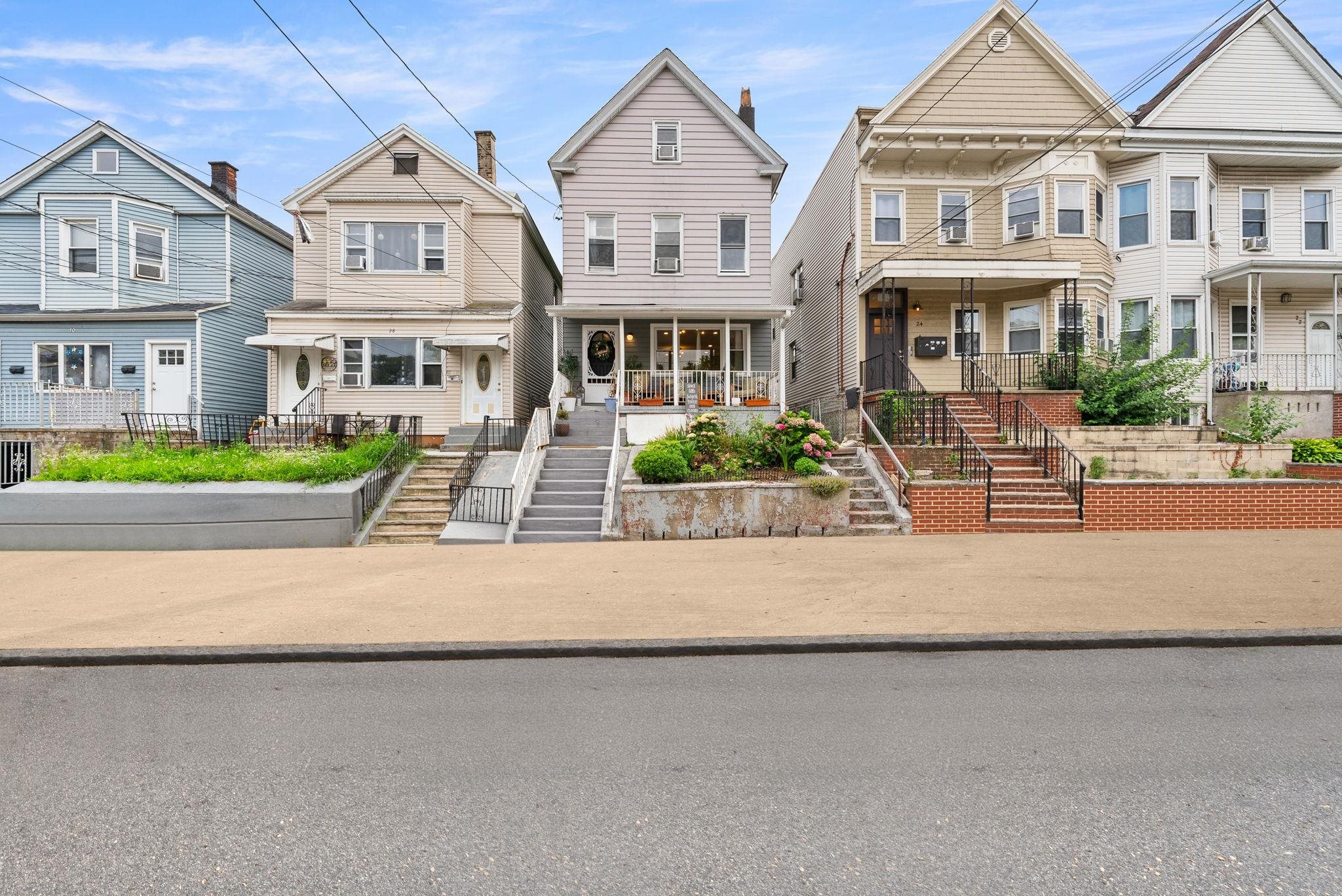 # 250011304 - For Rent in Bayonne NJ