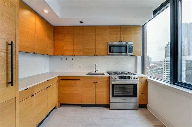 # 250011308 - For Rent in JERSEY CITY - Downtown NJ