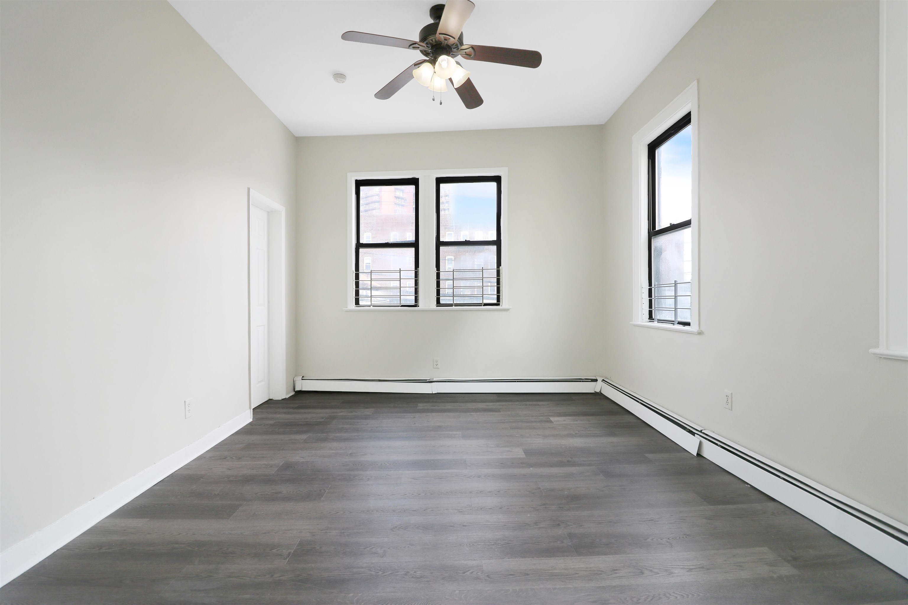 # 250011327 - For Rent in West New York NJ