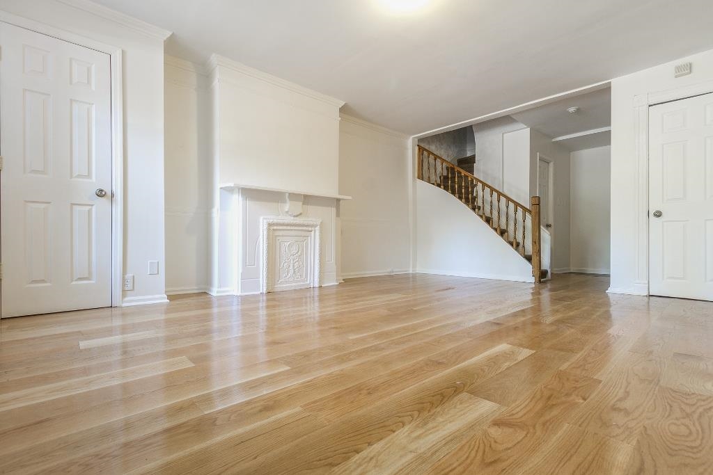 # 250011358 - For Rent in JERSEY CITY - Greenville NJ
