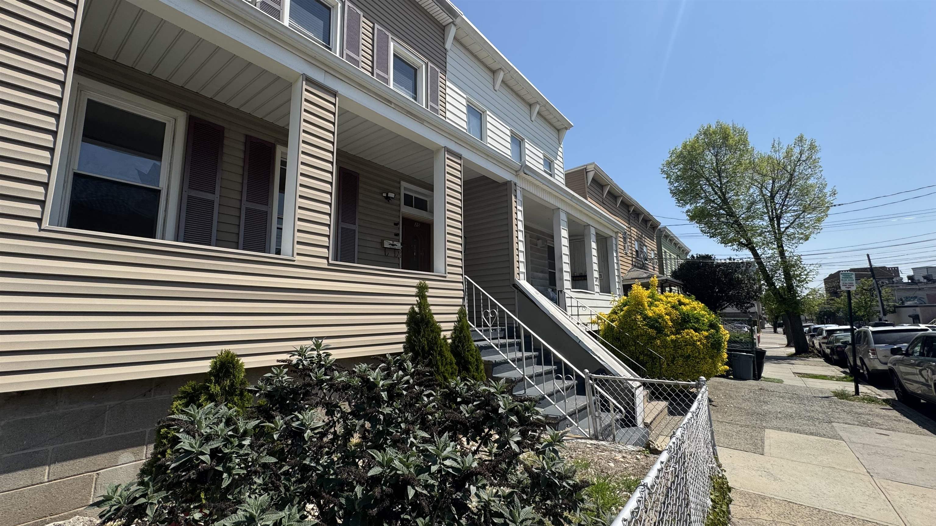 # 250011369 - For Rent in Bayonne NJ