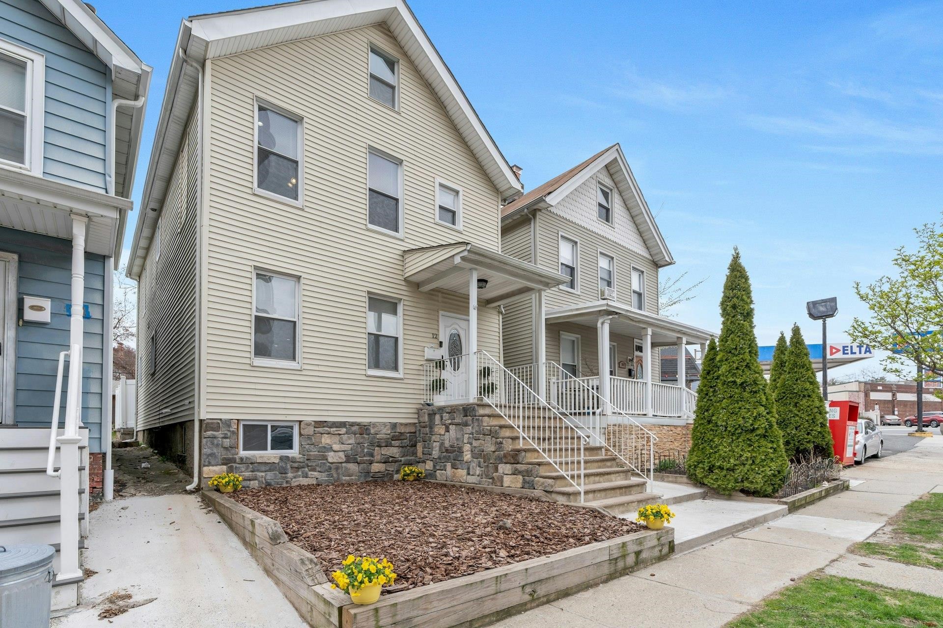 # 250011398 - For Rent in Montclair NJ