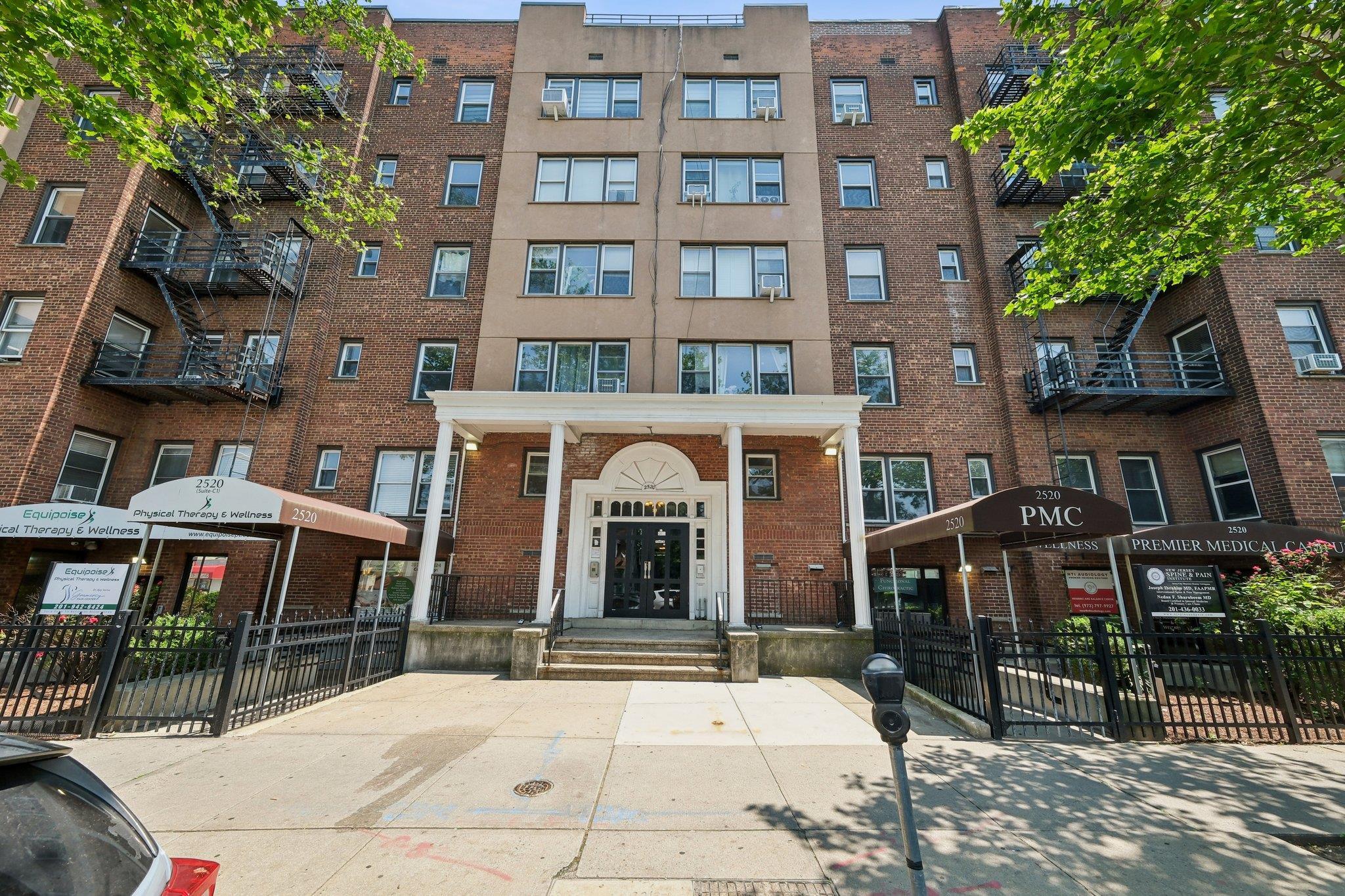 # 250011407 - For Rent in JERSEY CITY - Journal Square NJ