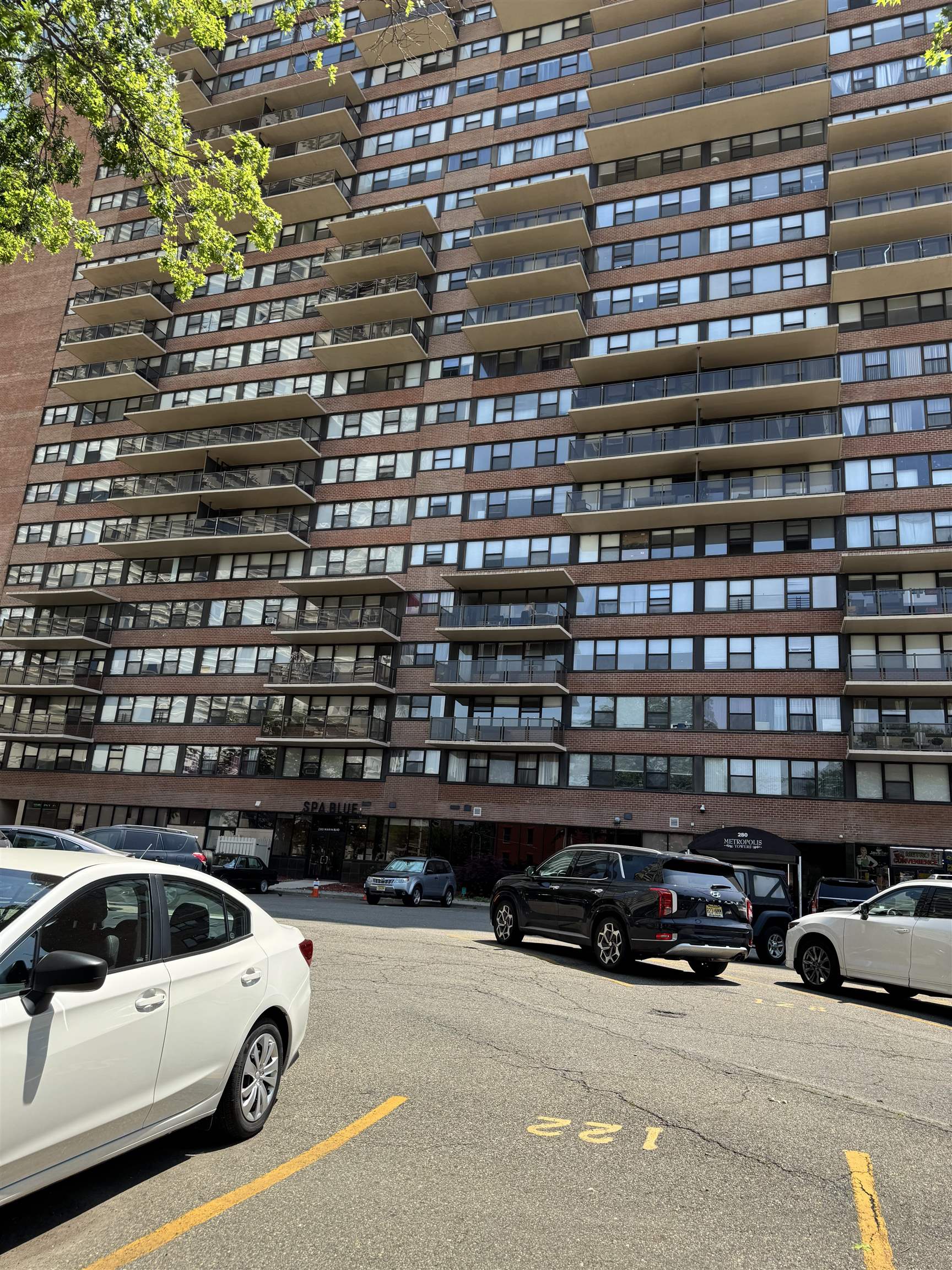 # 250011409 - For Rent in JERSEY CITY - Downtown NJ