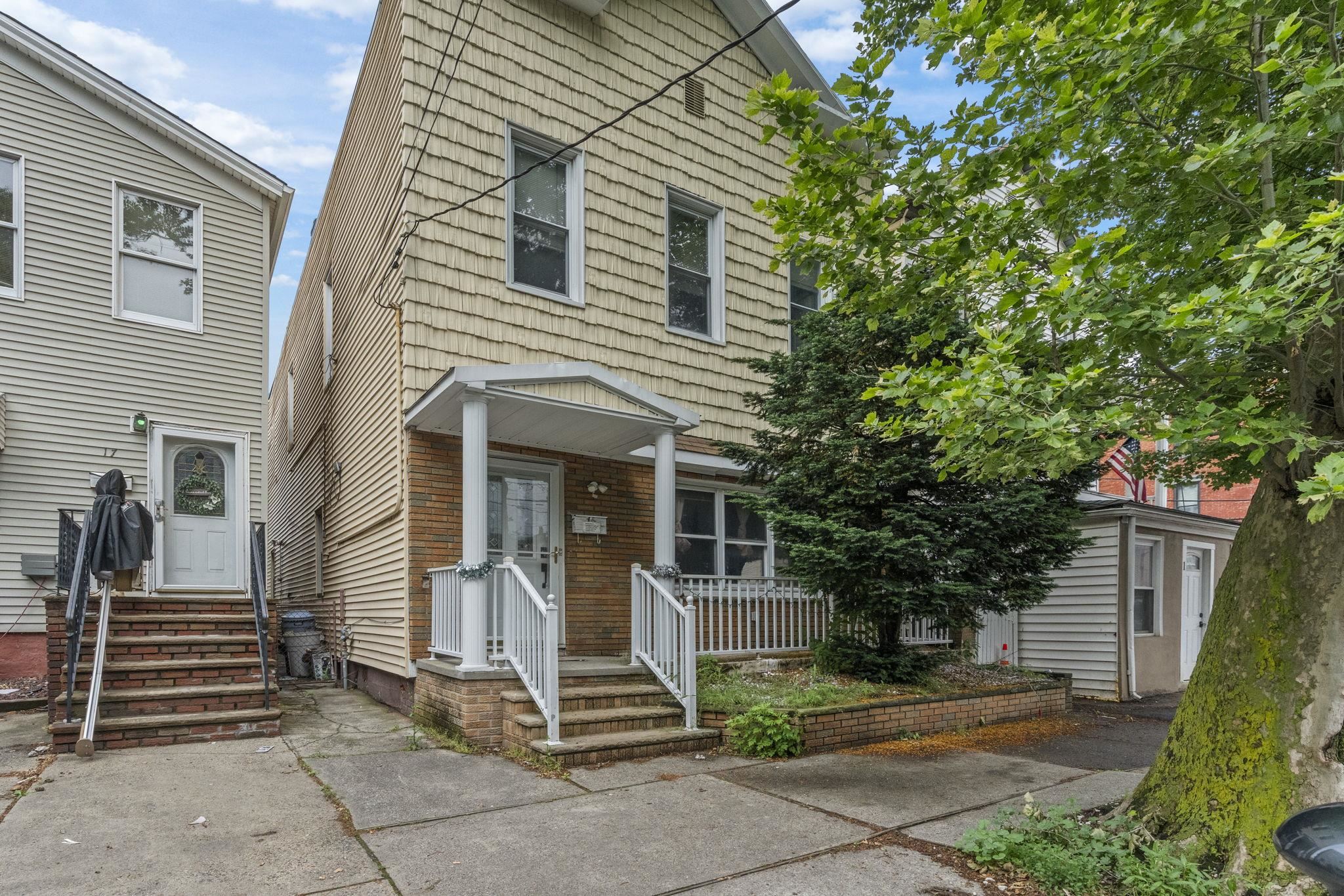 # 250011416 - For Rent in Bayonne NJ