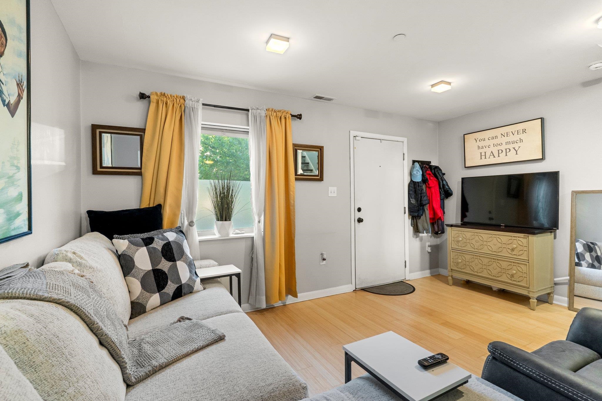 # 250011448 - For Rent in JERSEY CITY - Greenville NJ