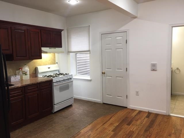 # 250011498 - For Rent in Bayonne NJ