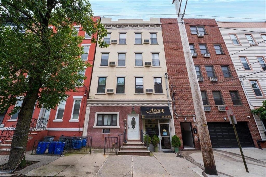 # 250011501 - For Rent in Hoboken NJ