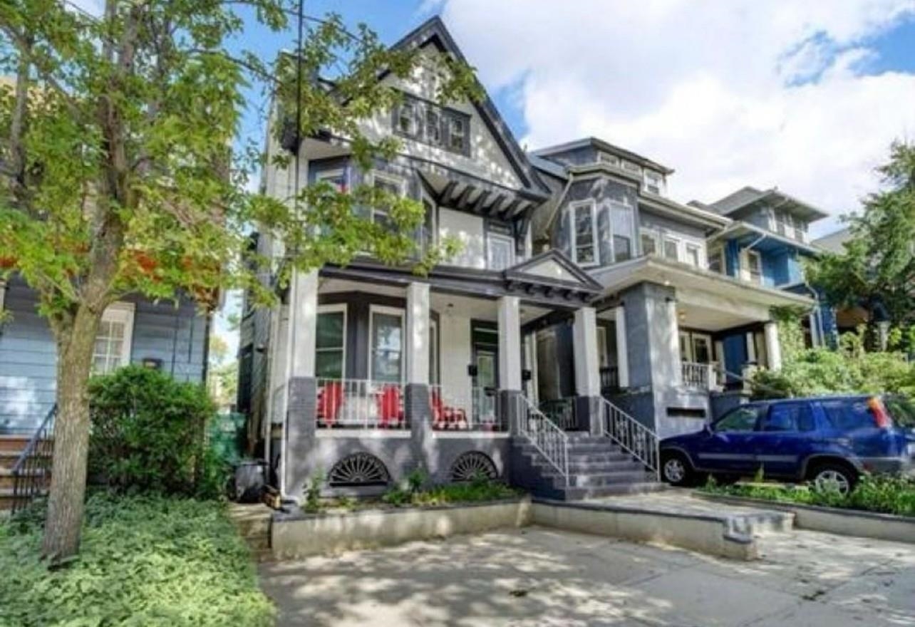 # 250011550 - For Rent in JERSEY CITY - Journal Square NJ