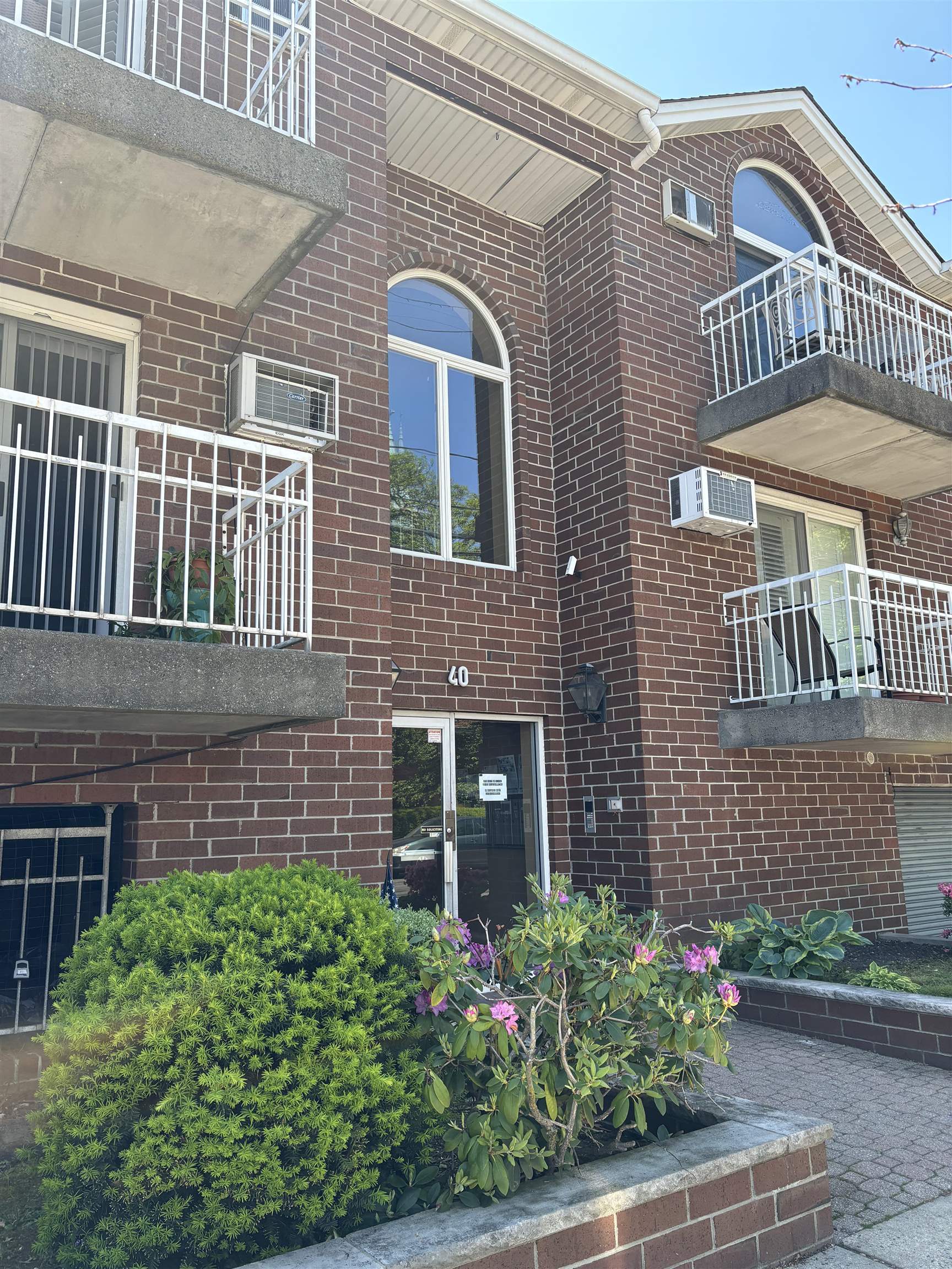 # 250011551 - For Rent in Bayonne NJ