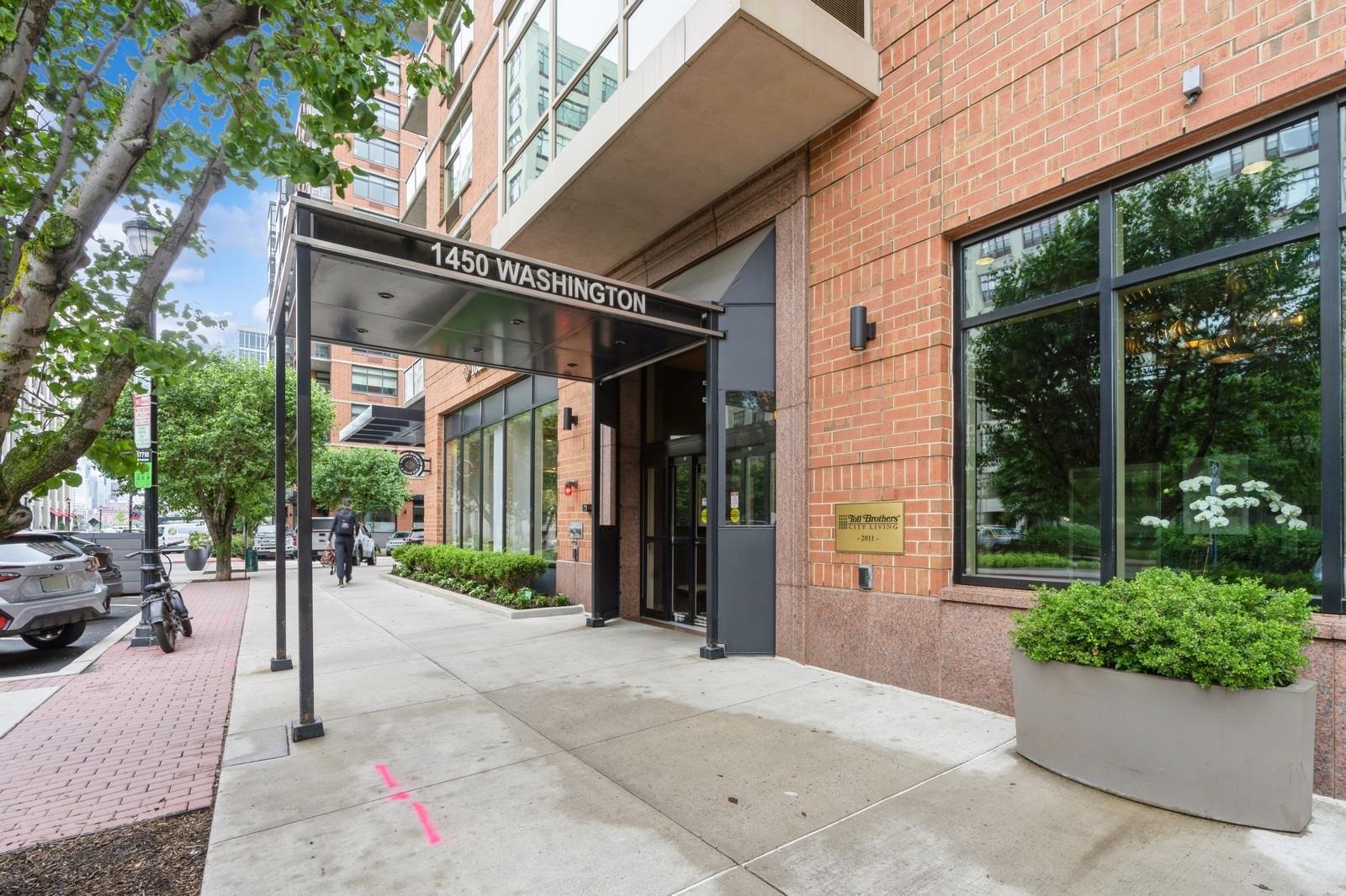 # 250011565 - For Rent in Hoboken NJ