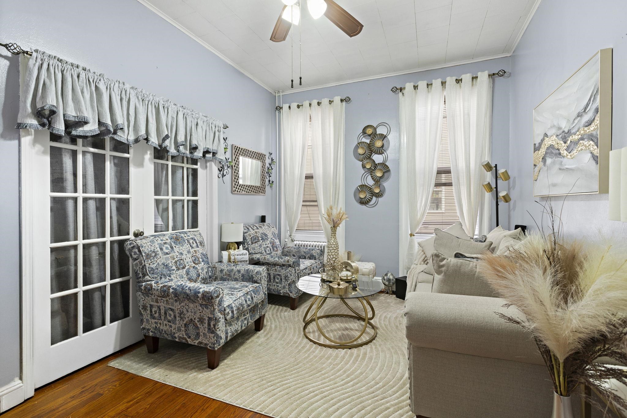 # 250011571 - For Rent in JERSEY CITY - Heights NJ
