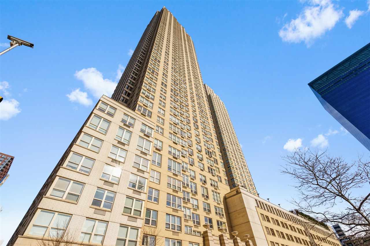 # 250011572 - For Rent in JERSEY CITY - Downtown NJ