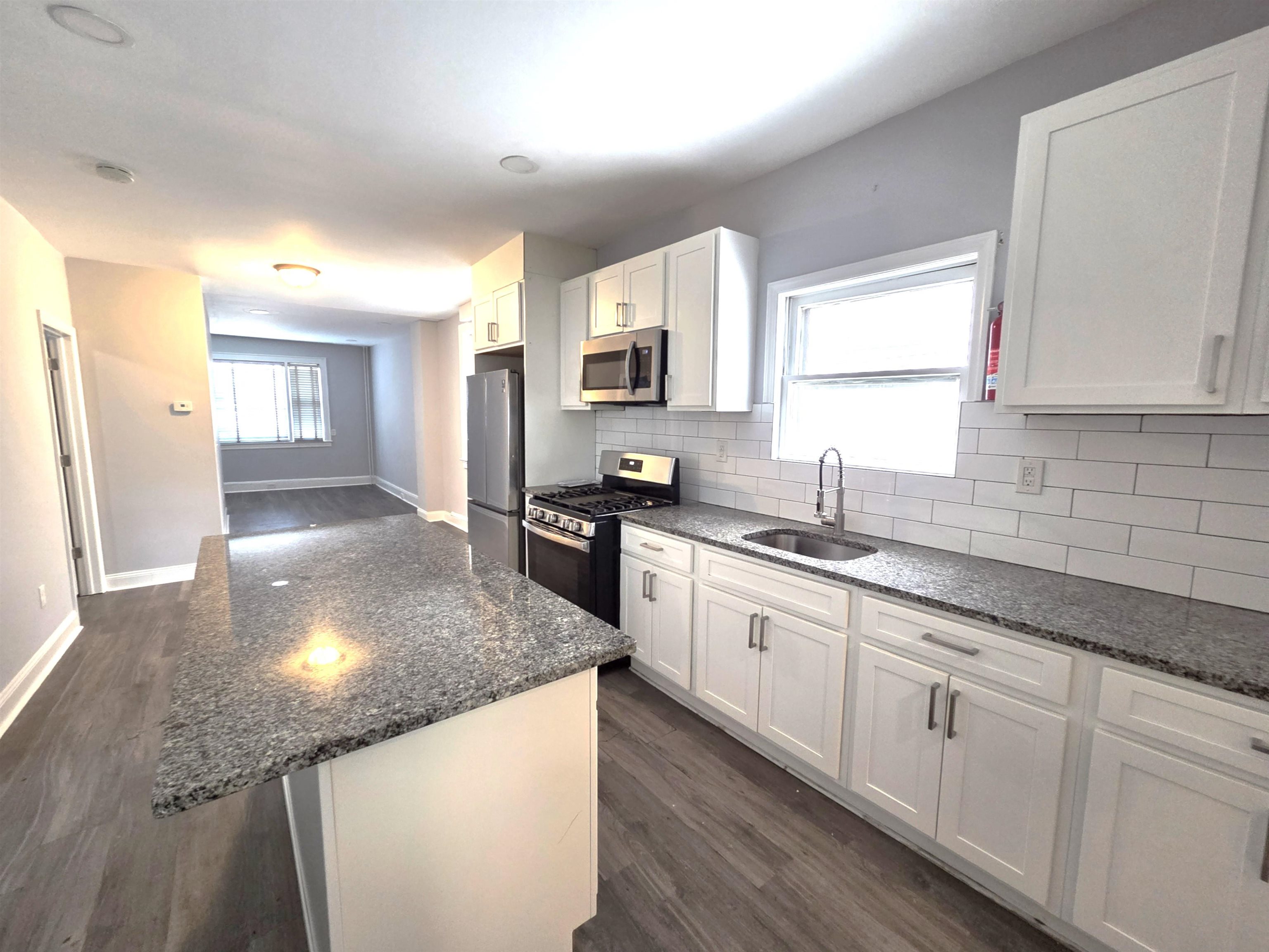 # 250011605 - For Rent in JERSEY CITY - Journal Square NJ