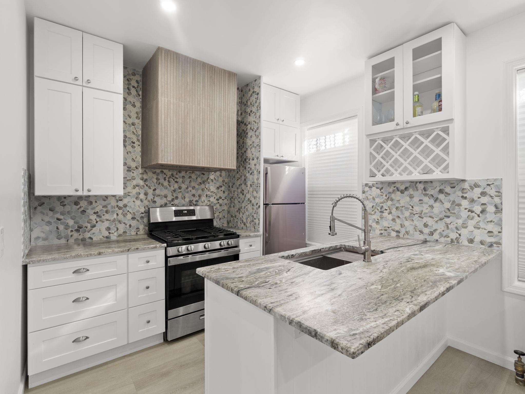 # 250011610 - For Rent in JERSEY CITY - Greenville NJ