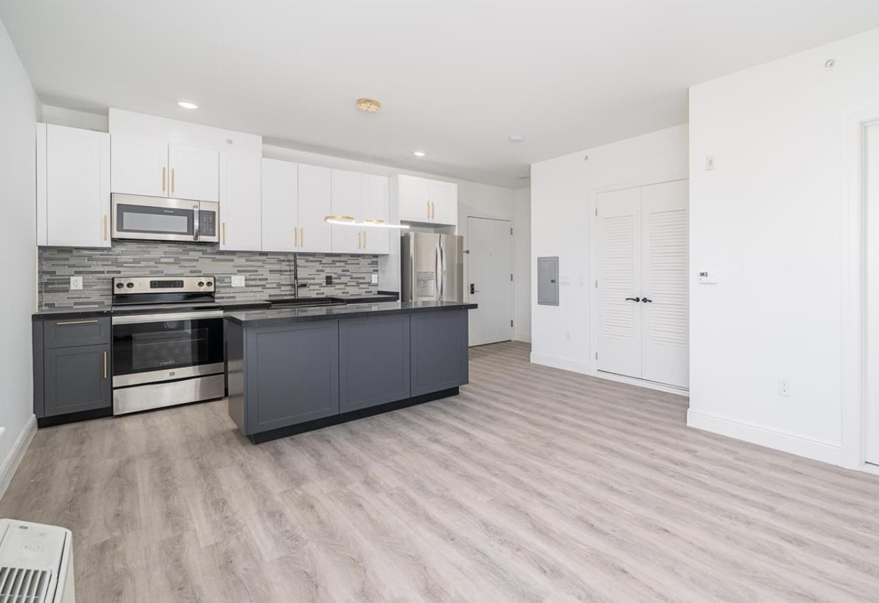 # 250011624 - For Rent in JERSEY CITY - Journal Square NJ