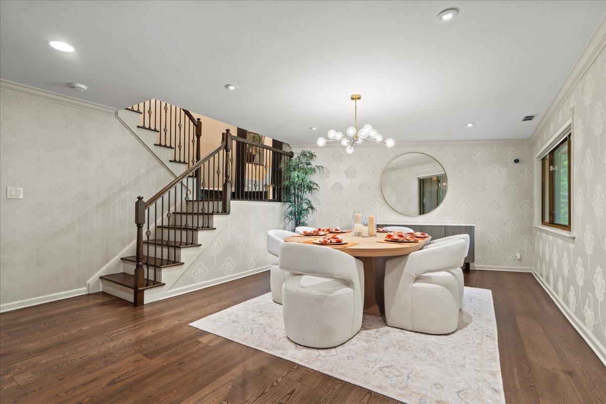 # 250011657 - For Rent in Secaucus NJ